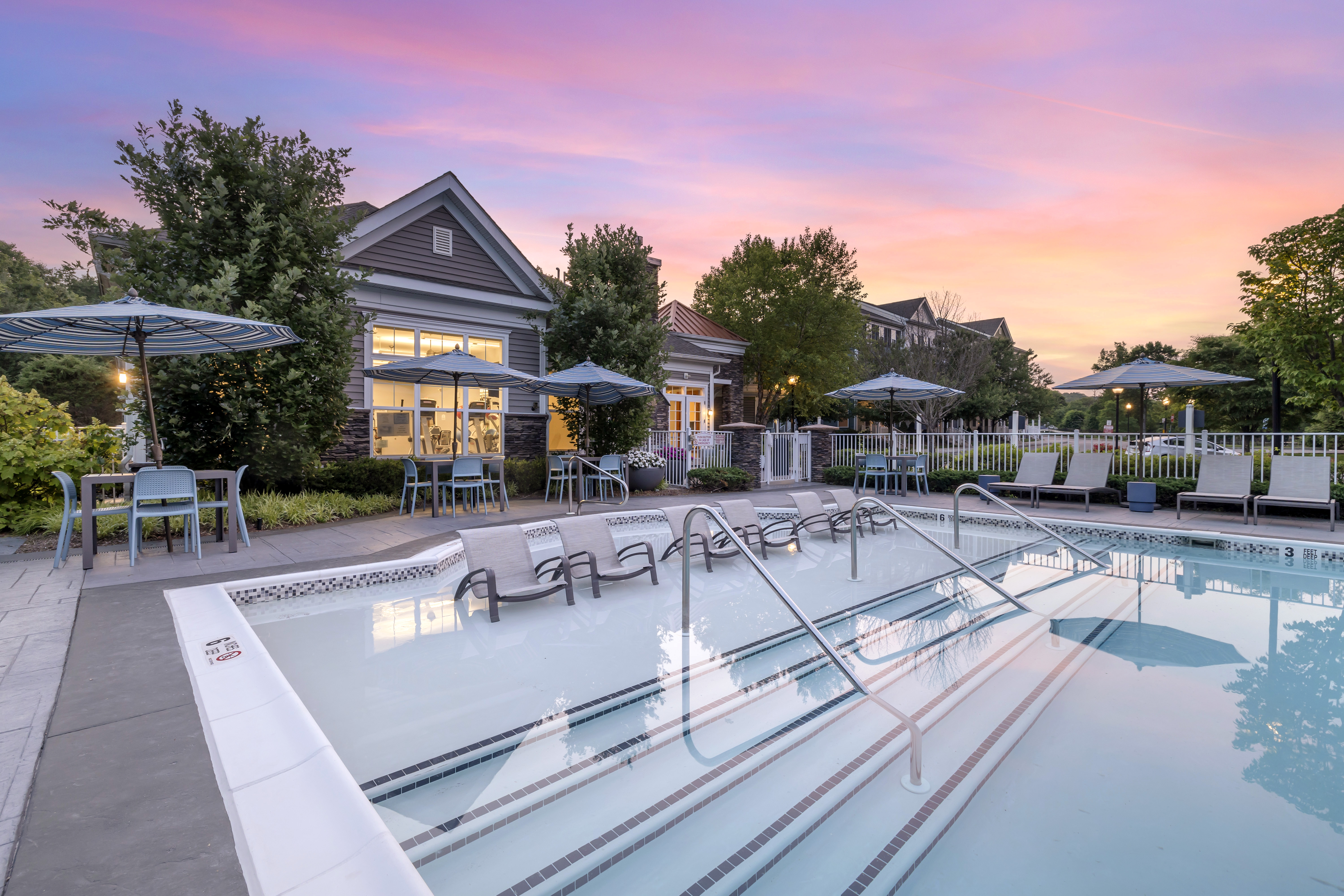 Pool at Avalon (3 of 3)