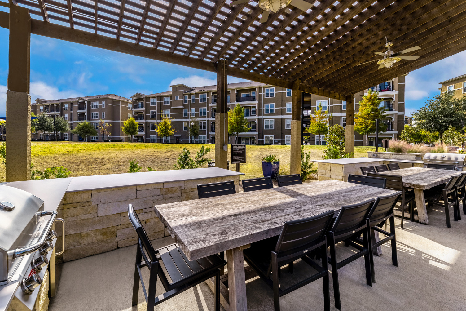 Roof deck at Avalon Frisco At Main