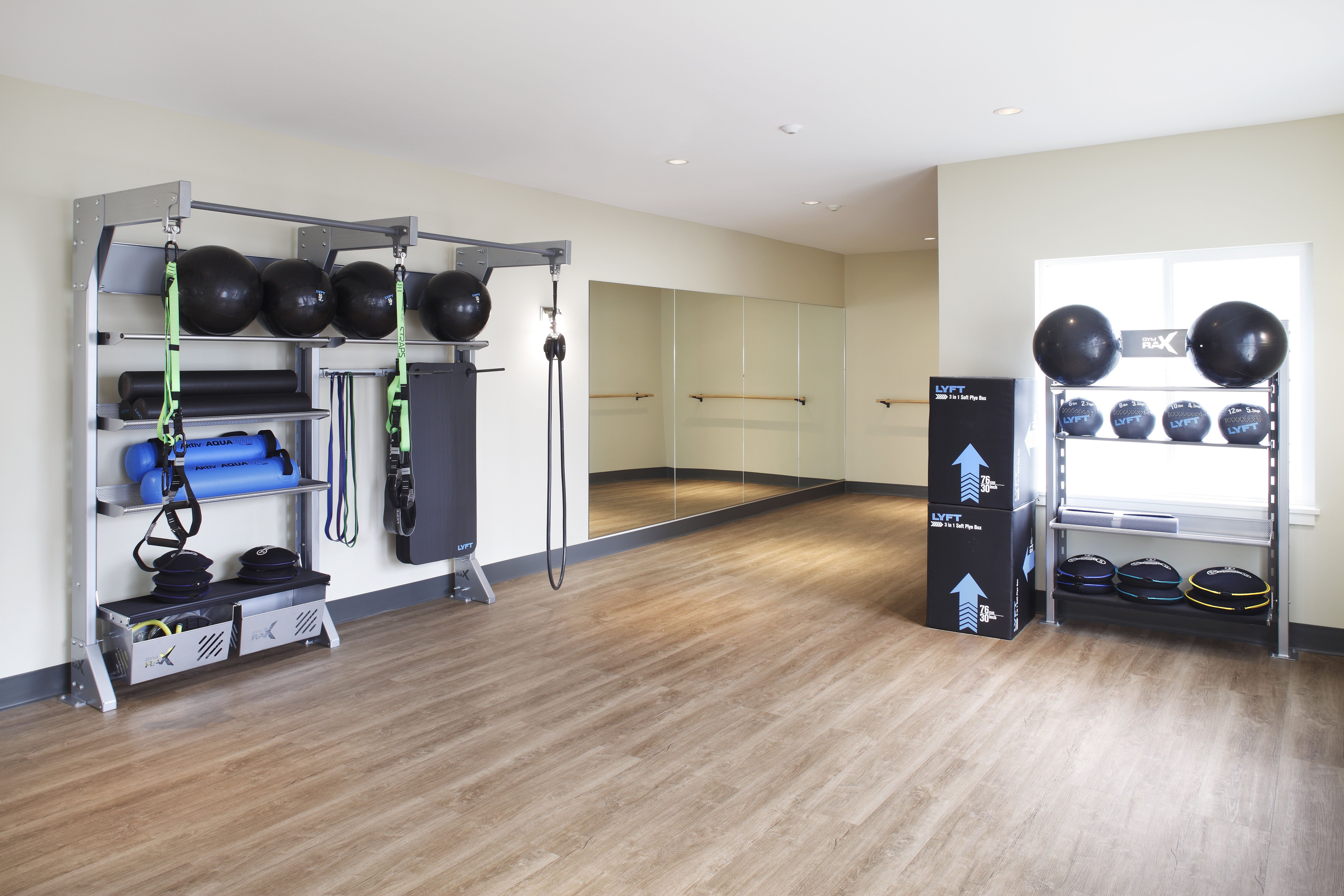 Gym at Eaves Redmond Campus (3 of 3)
