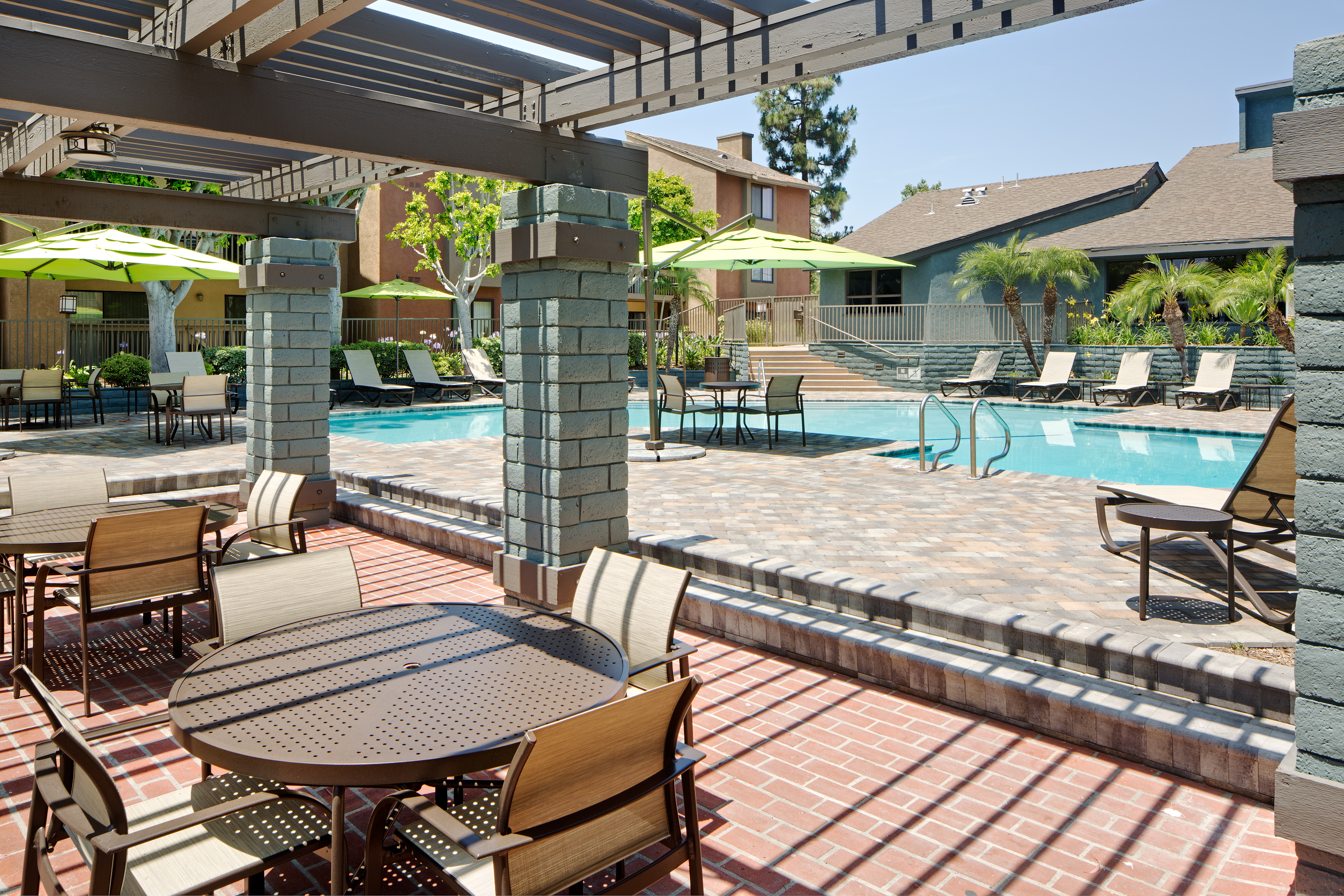 Pool at Eaves (4 of 5)