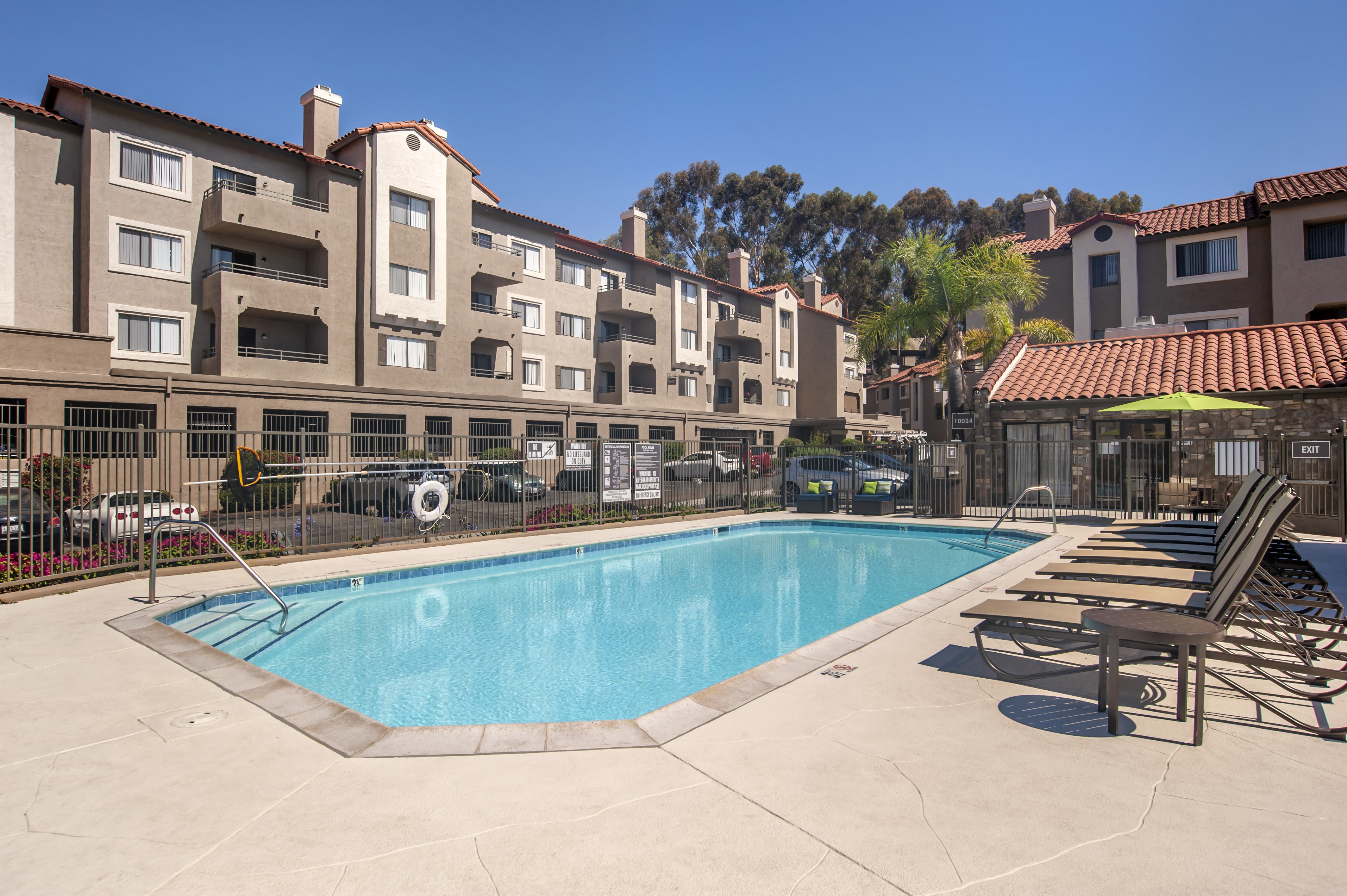 Pool at Eaves Rancho Penasquitos (2 of 2)
