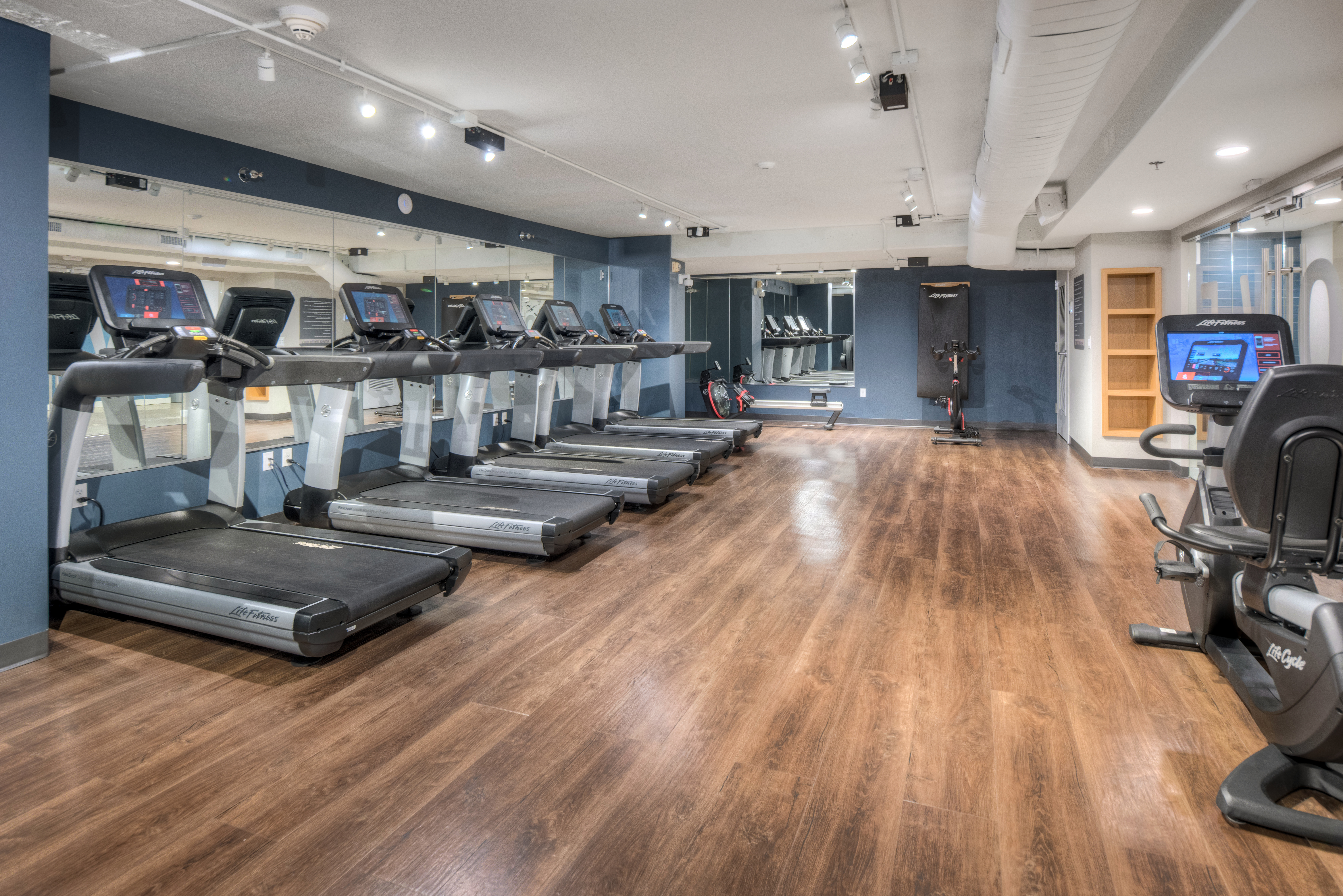 Gym at Ava Van Ness (3 of 4)