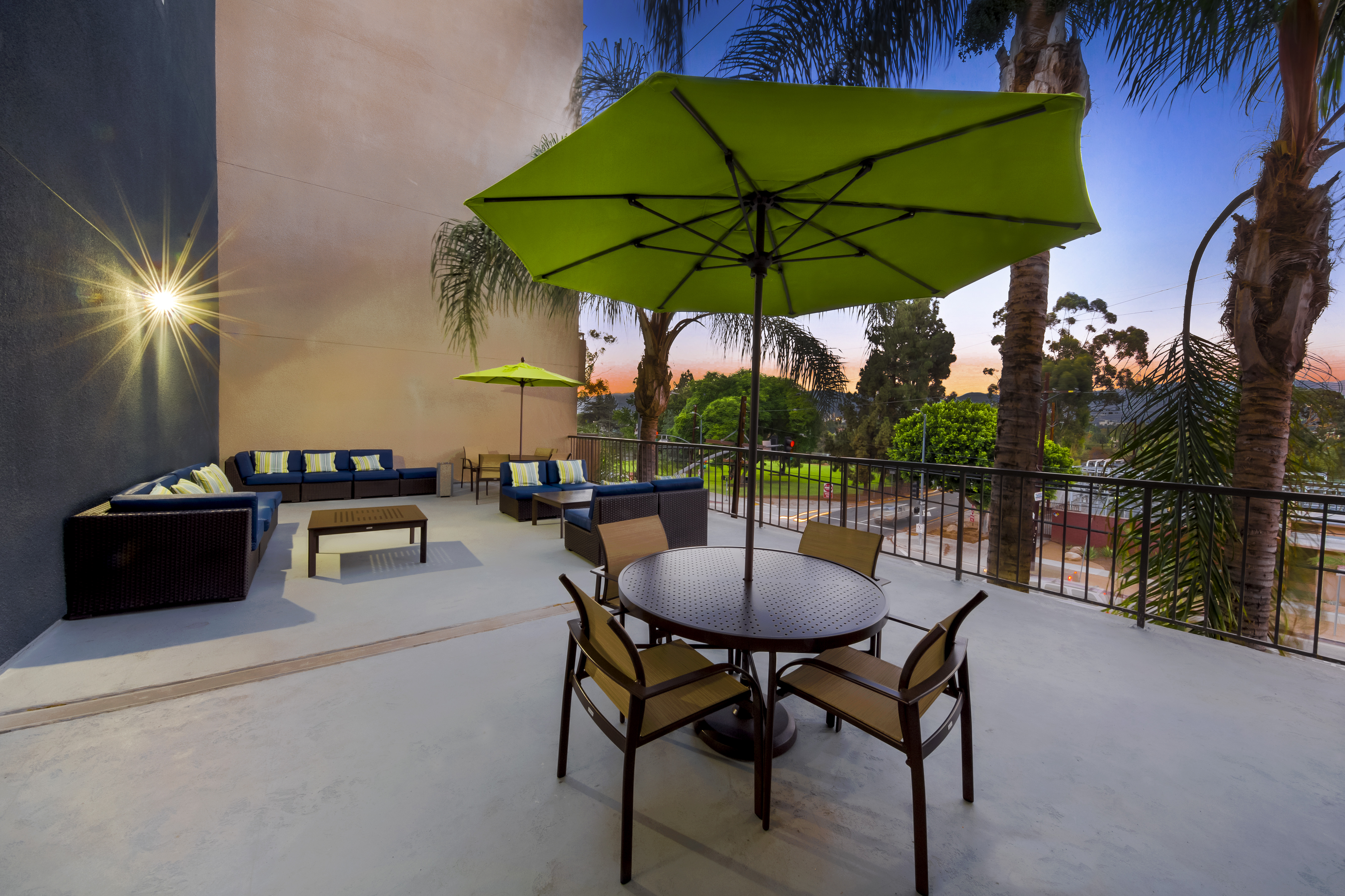 Lobby at Eaves Los Feliz (3 of 3)