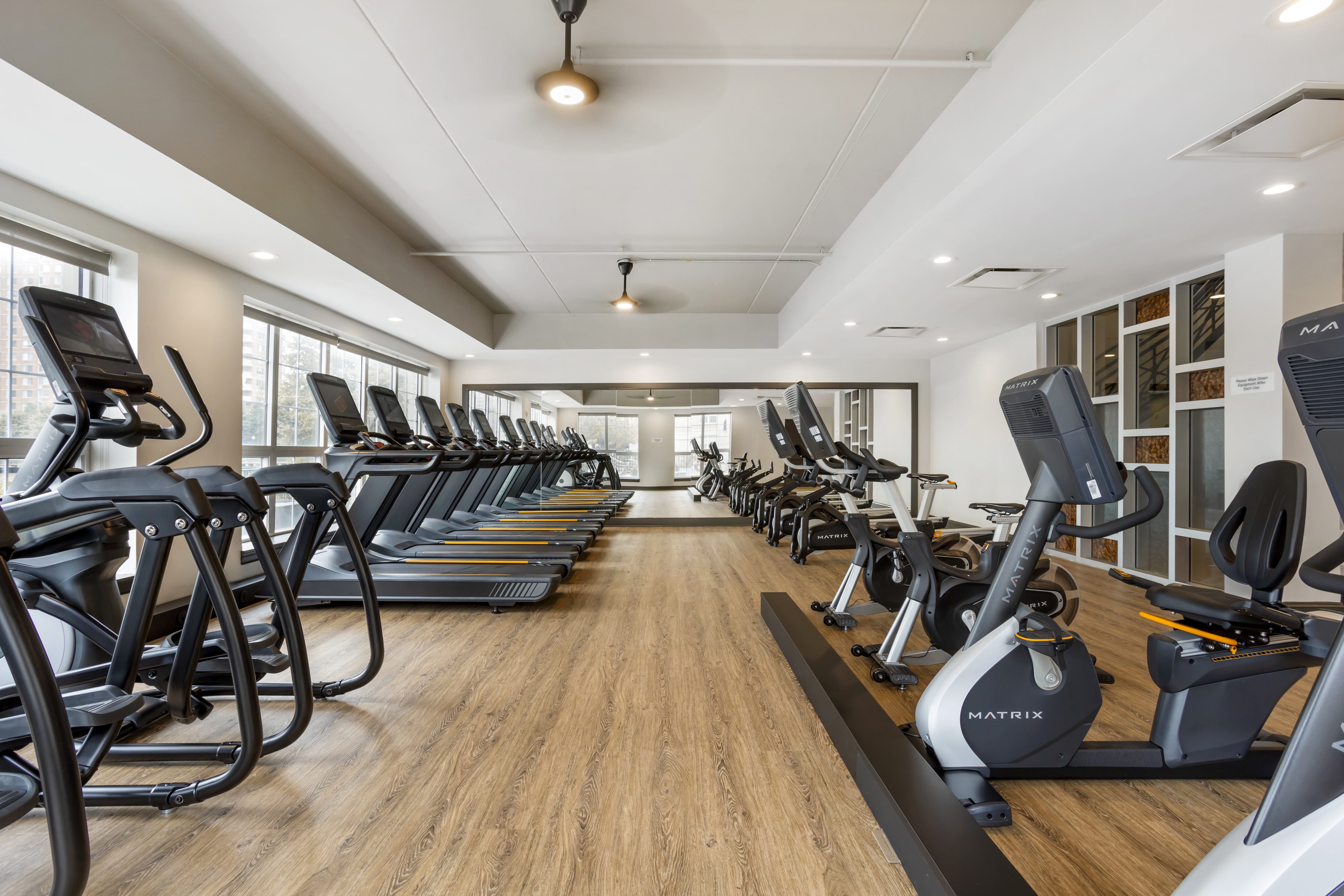 Gym at Avalon Cove (4 of 8)