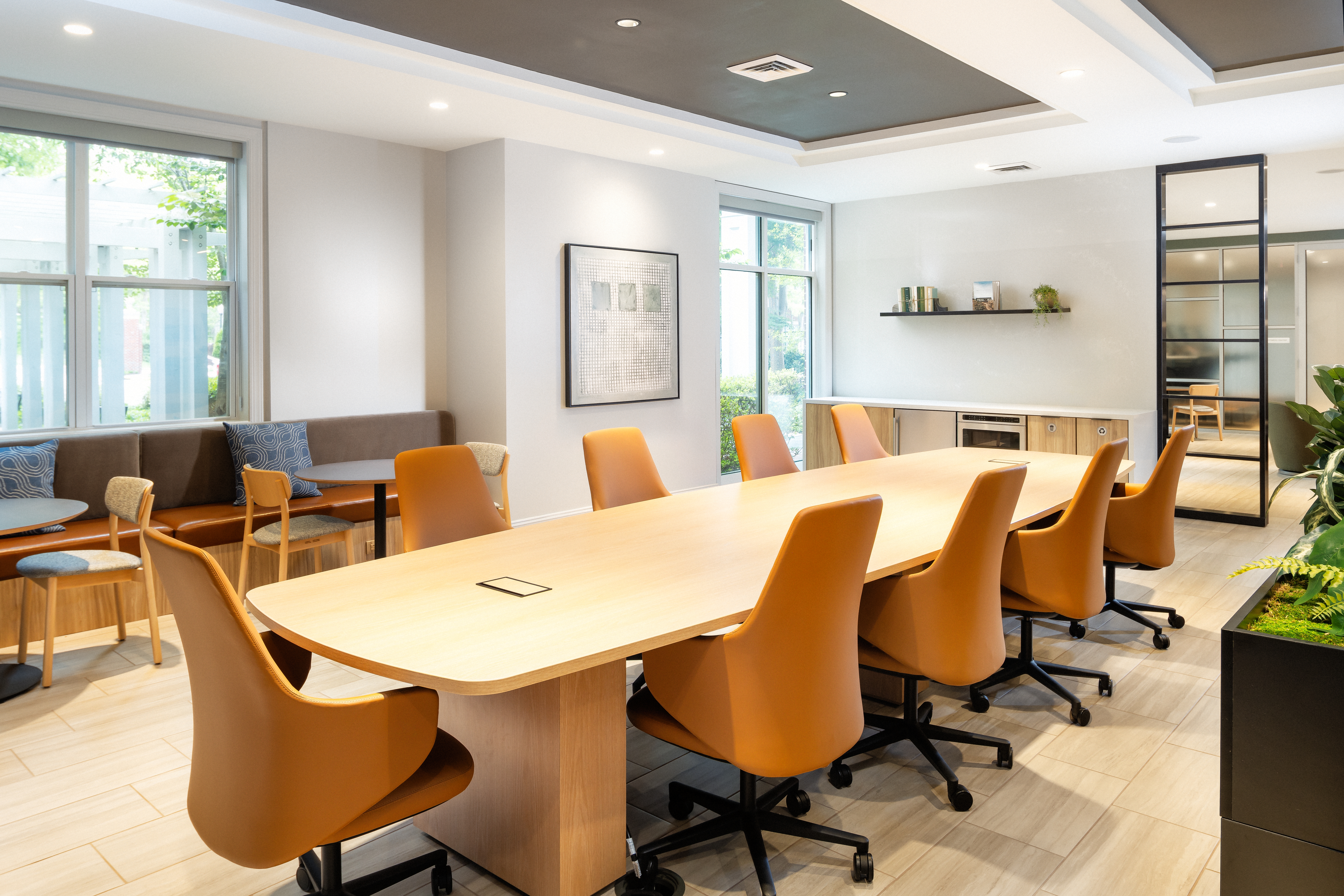 Work space at Avalon At Grosvenor Station