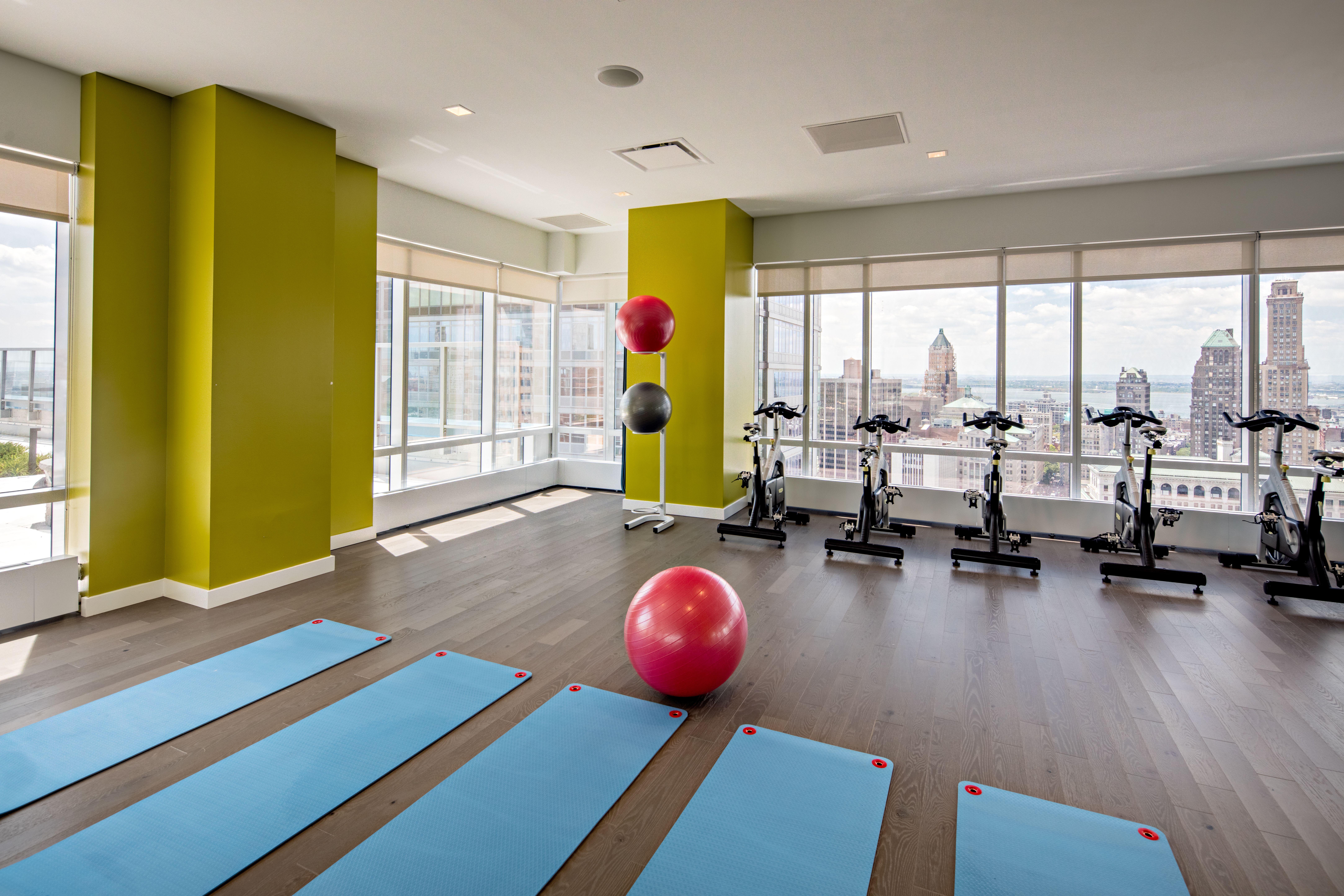 Gym at Avalon Willoughby Square (1 of 4)