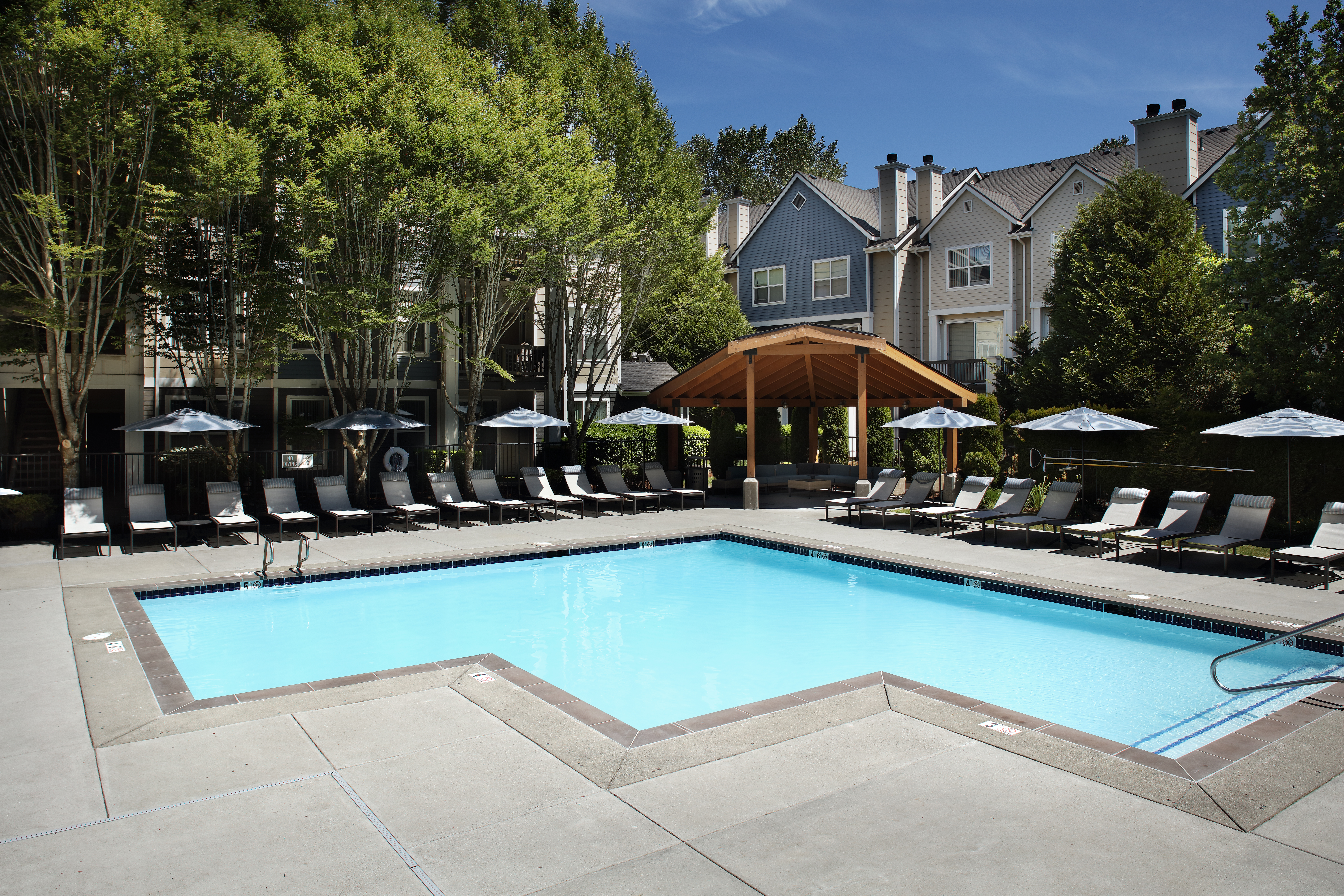 Pool at Eaves Rockmeadow (5 of 5)
