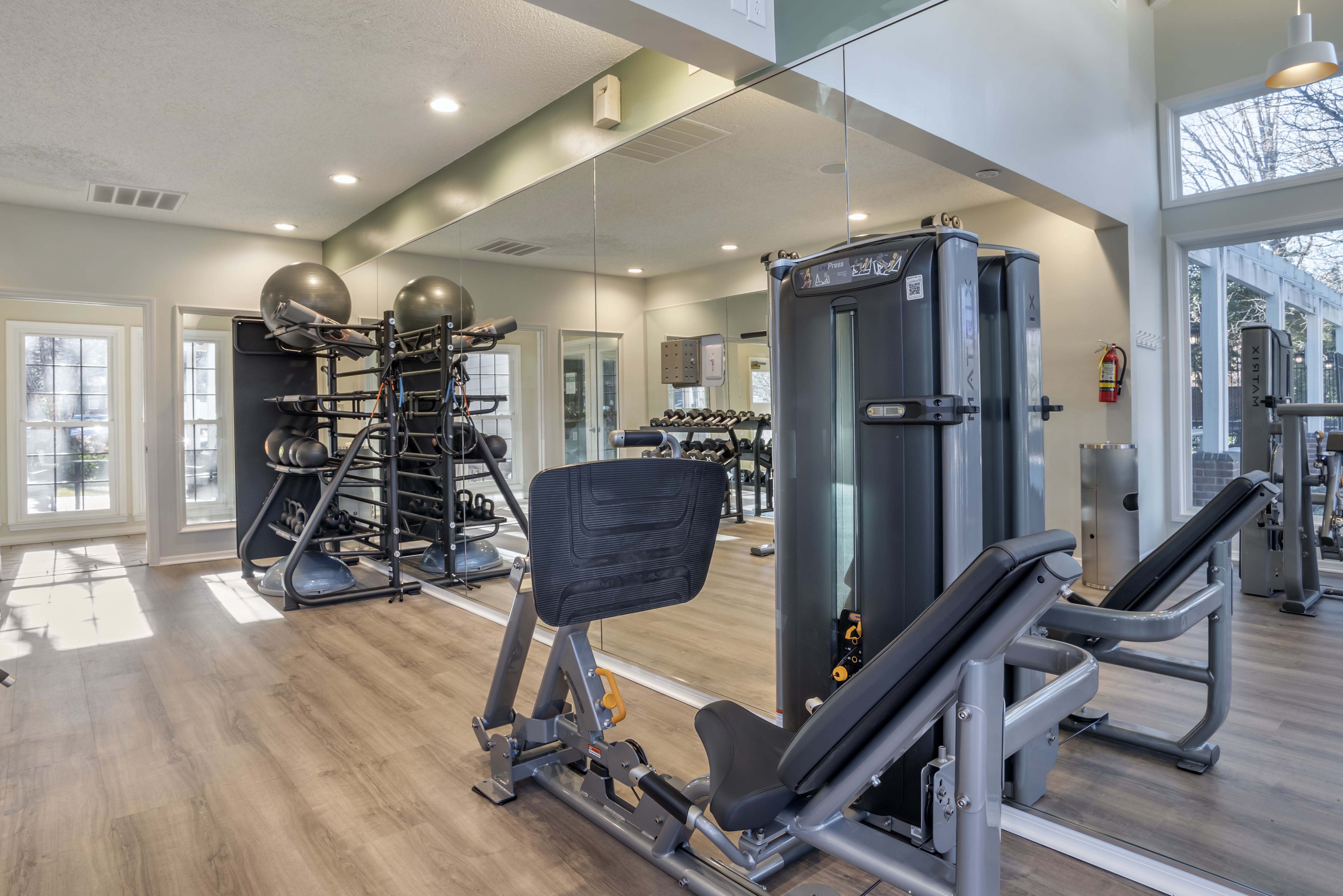 Gym at Eaves Fair Lakes (2 of 3)