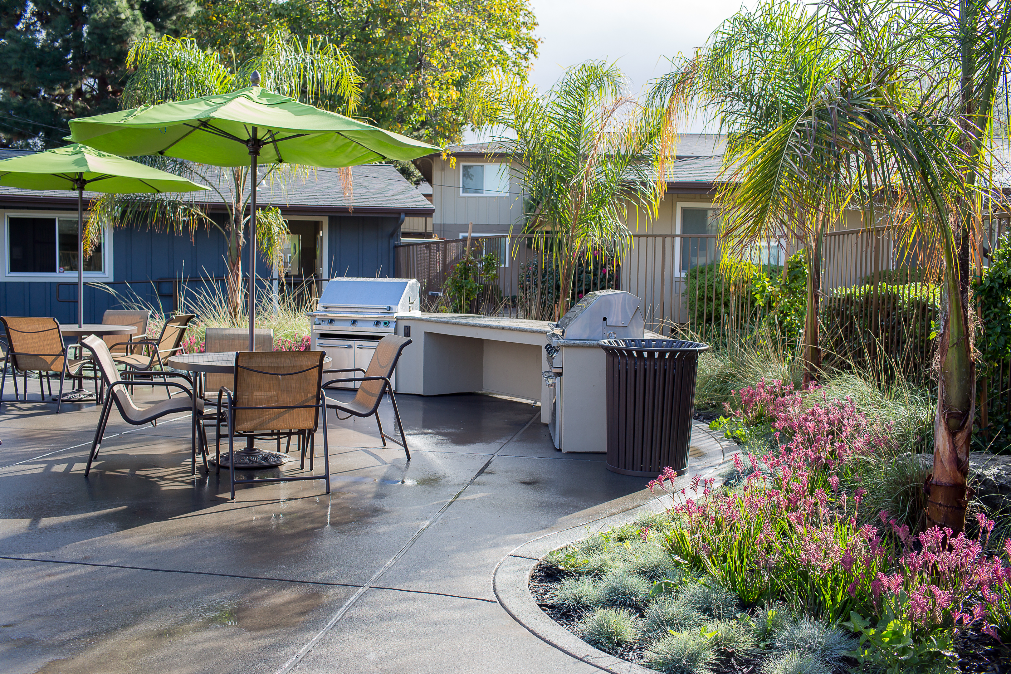 Grill area at Eaves Creekside