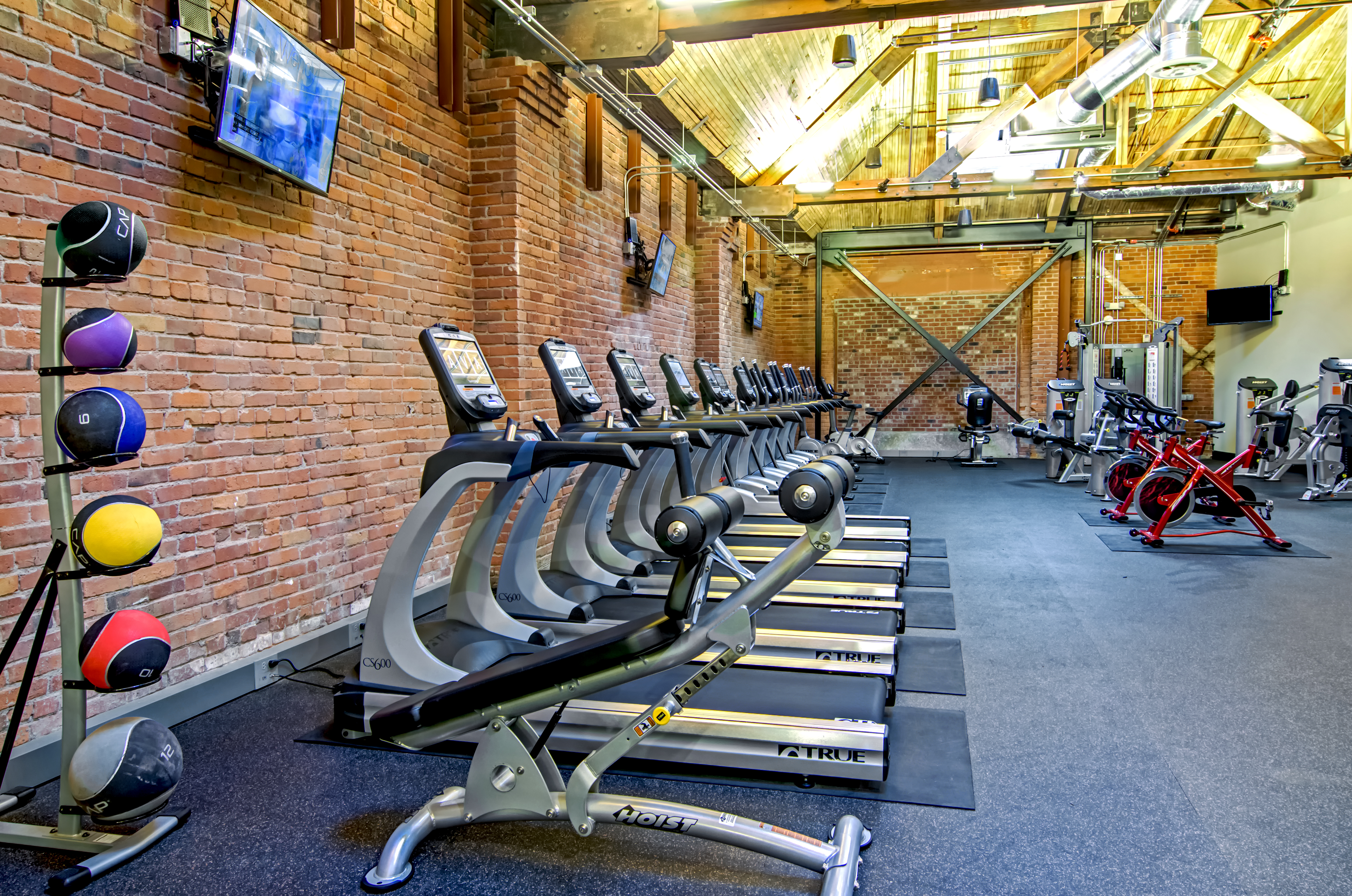Gym at Ava Capitol Hill (2 of 2)