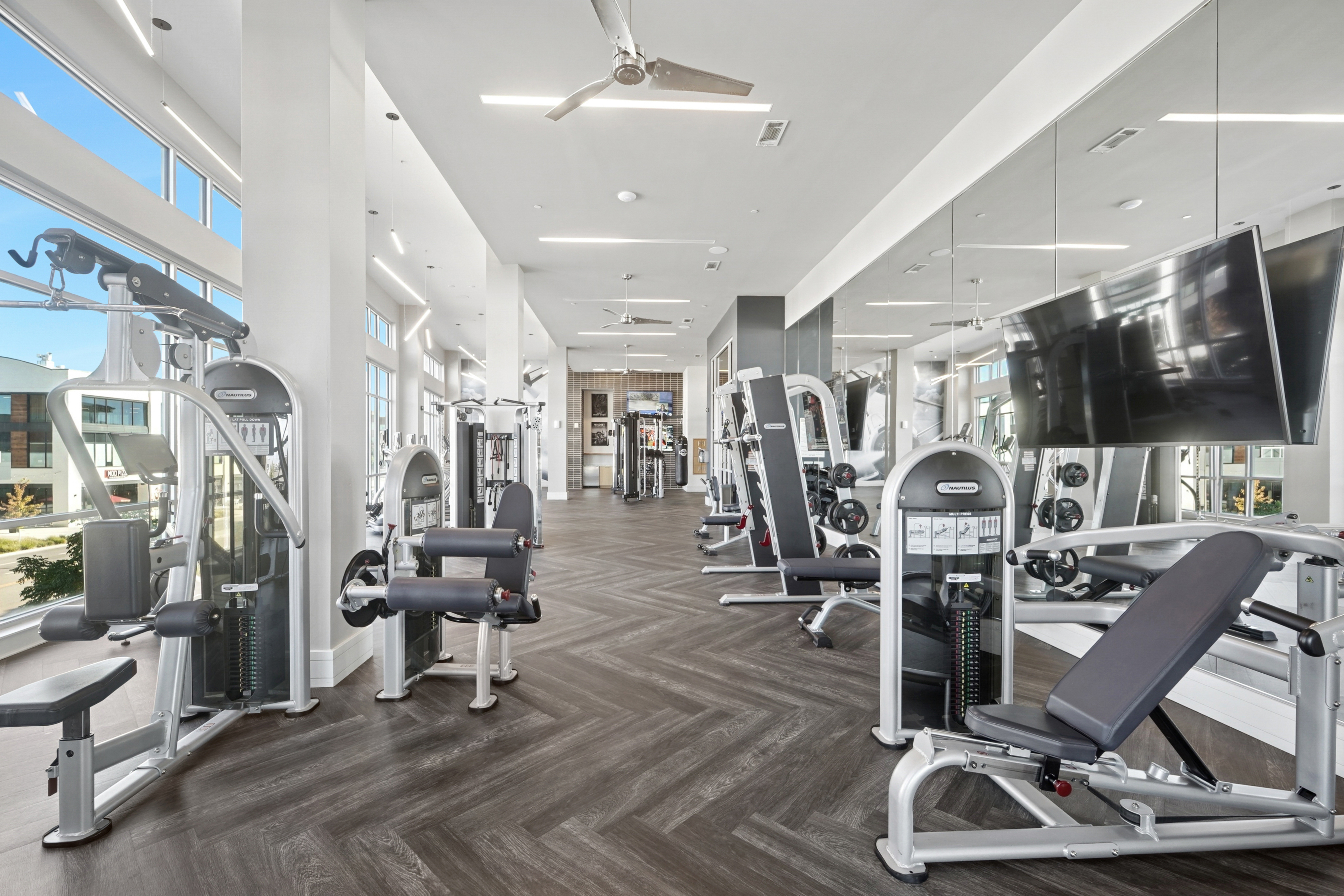 Gym at Avalon Lowry (3 of 6)