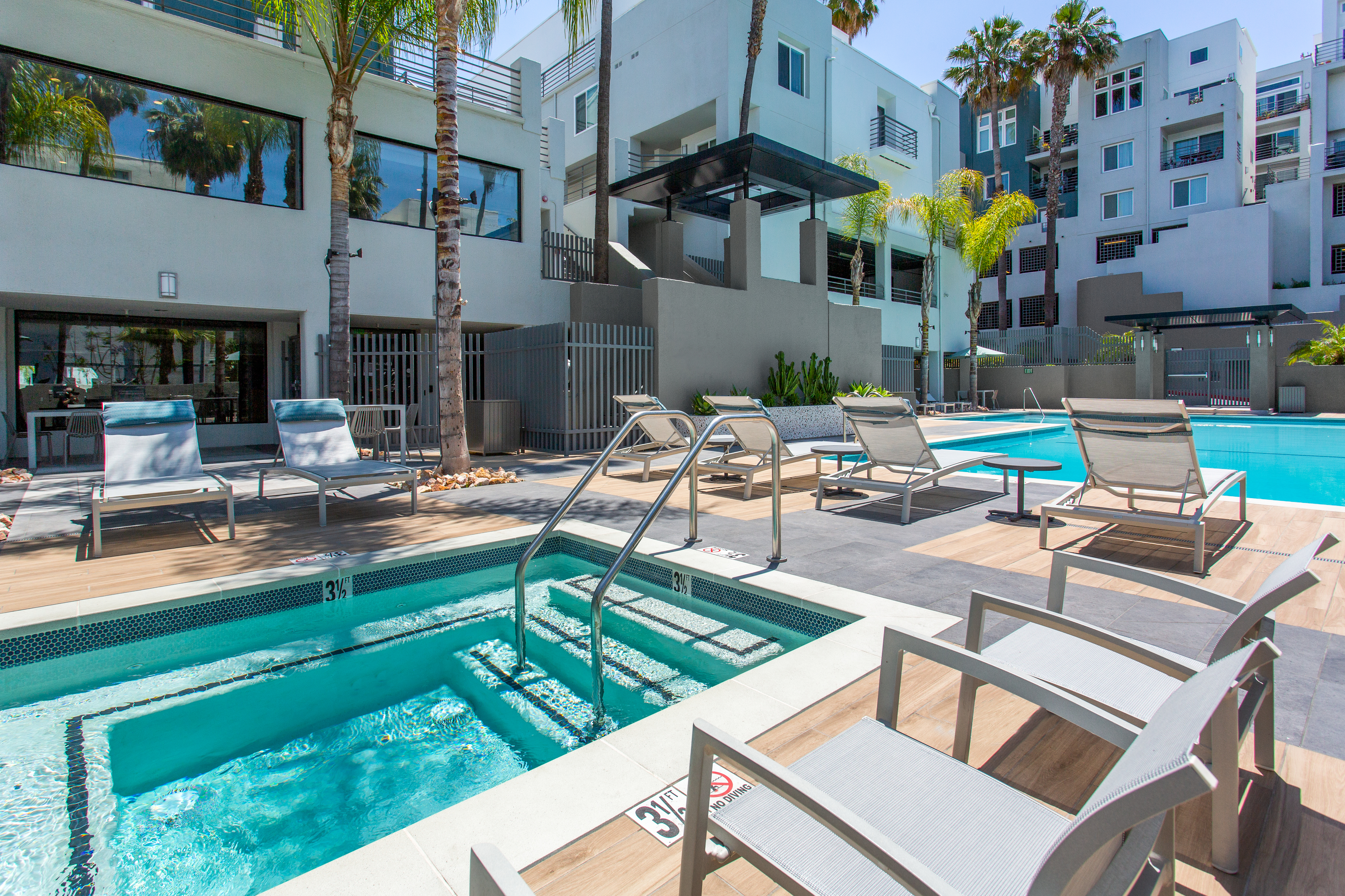 Pool at Avalon (1 of 6)
