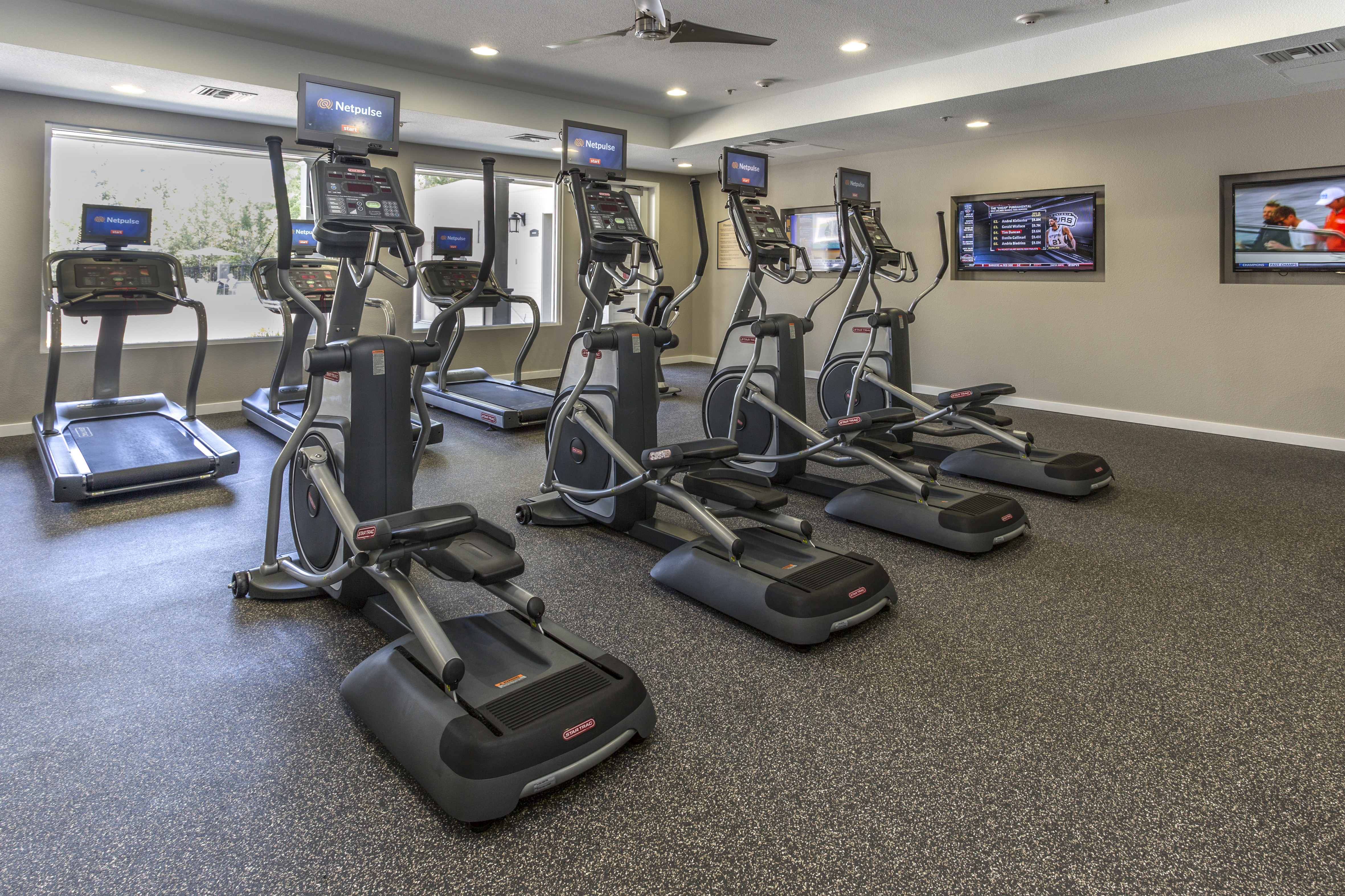 Gym at Avalon (2 of 3)
