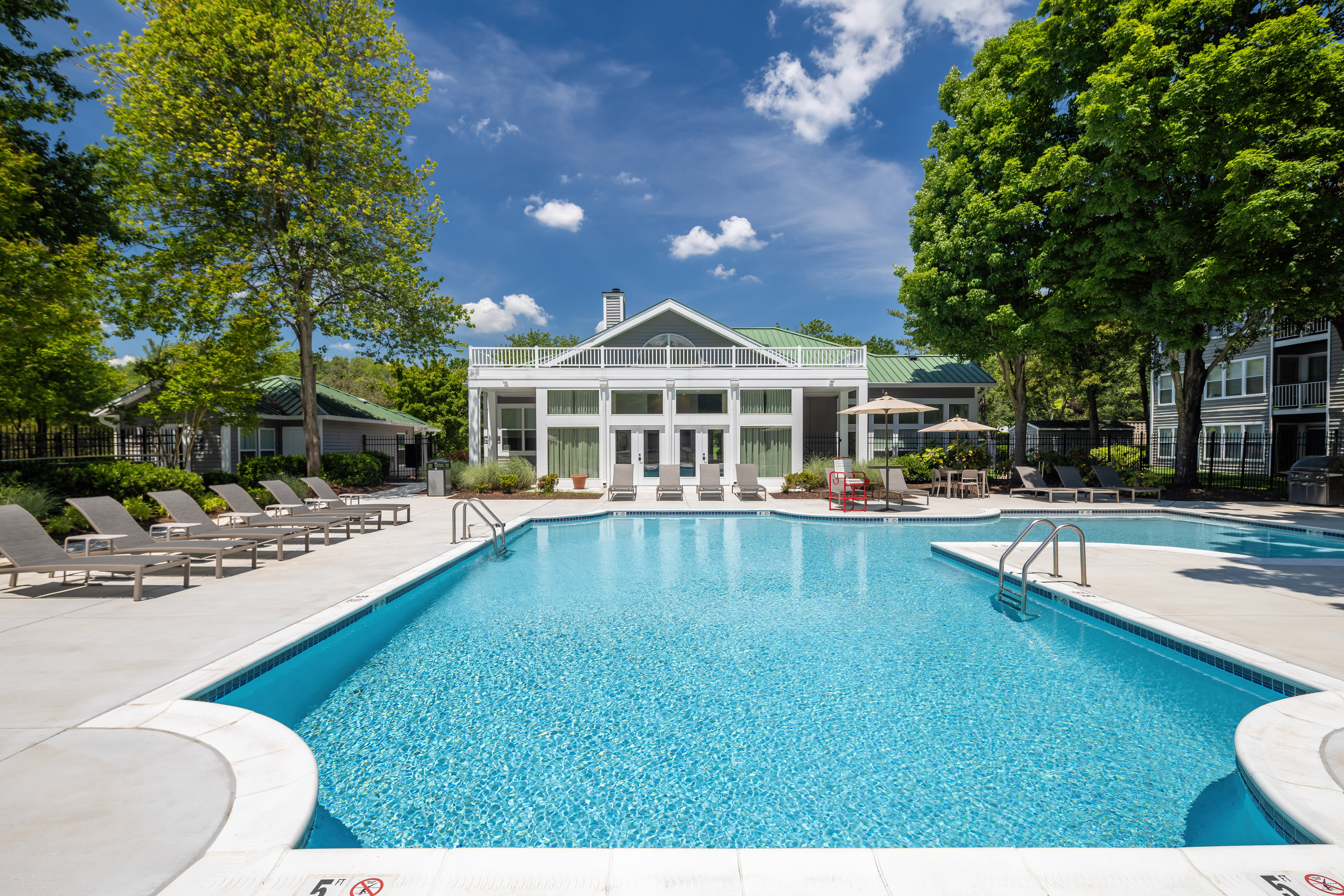 Pool at Avalon At Fairway Hills (1 of 4)