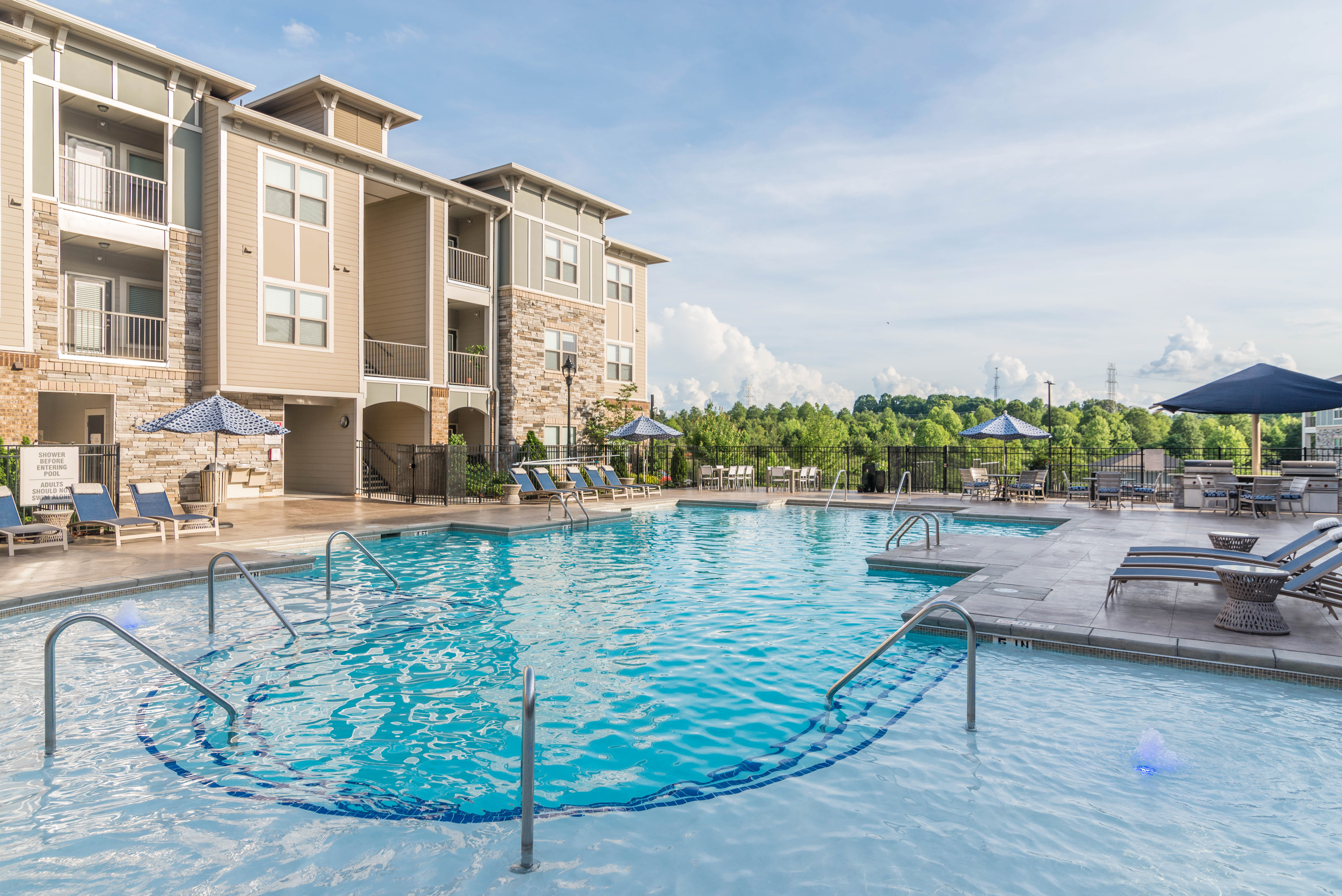 Pool at Avalon (2 of 3)
