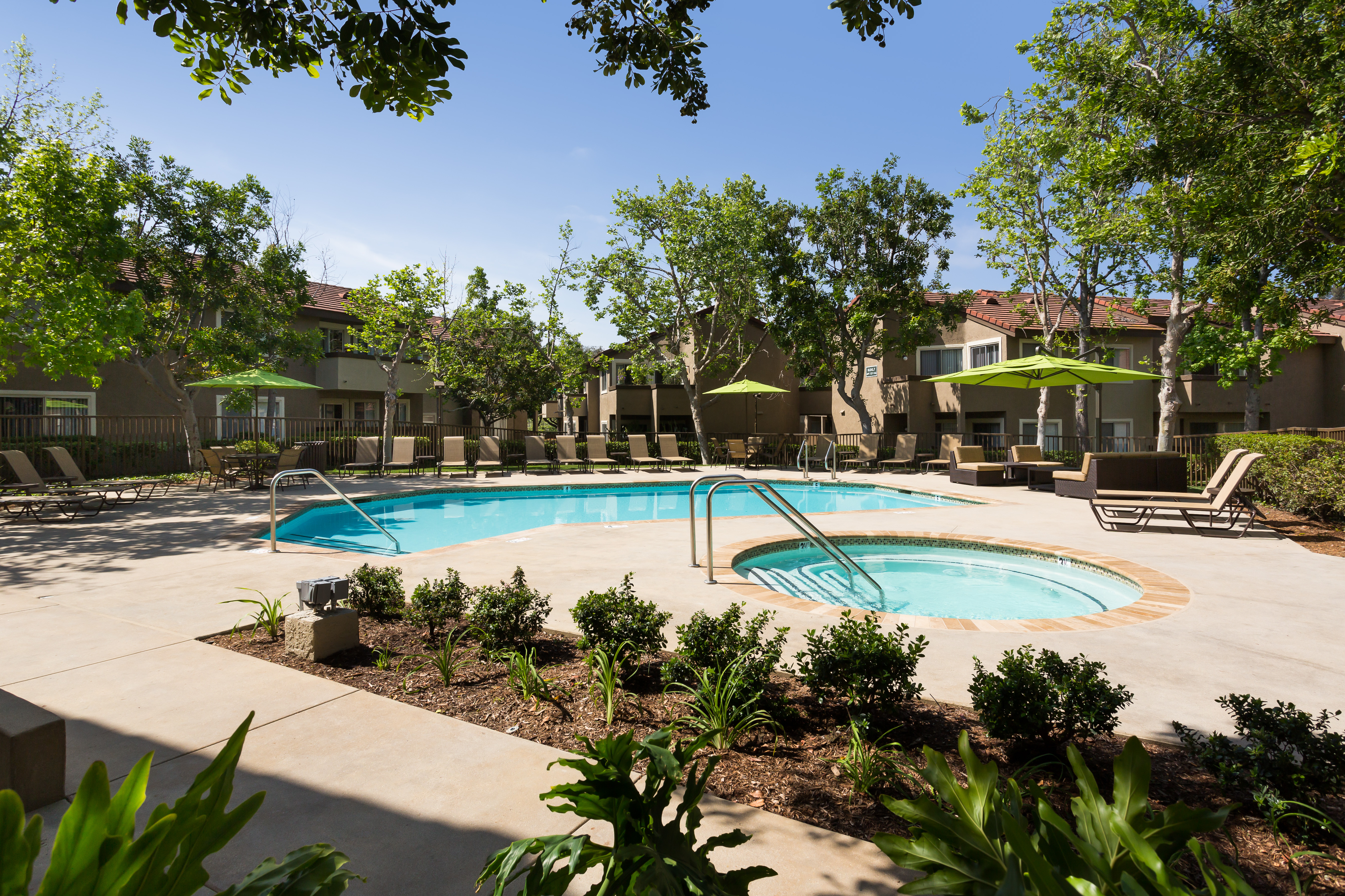 Pool at Eaves (1 of 2)