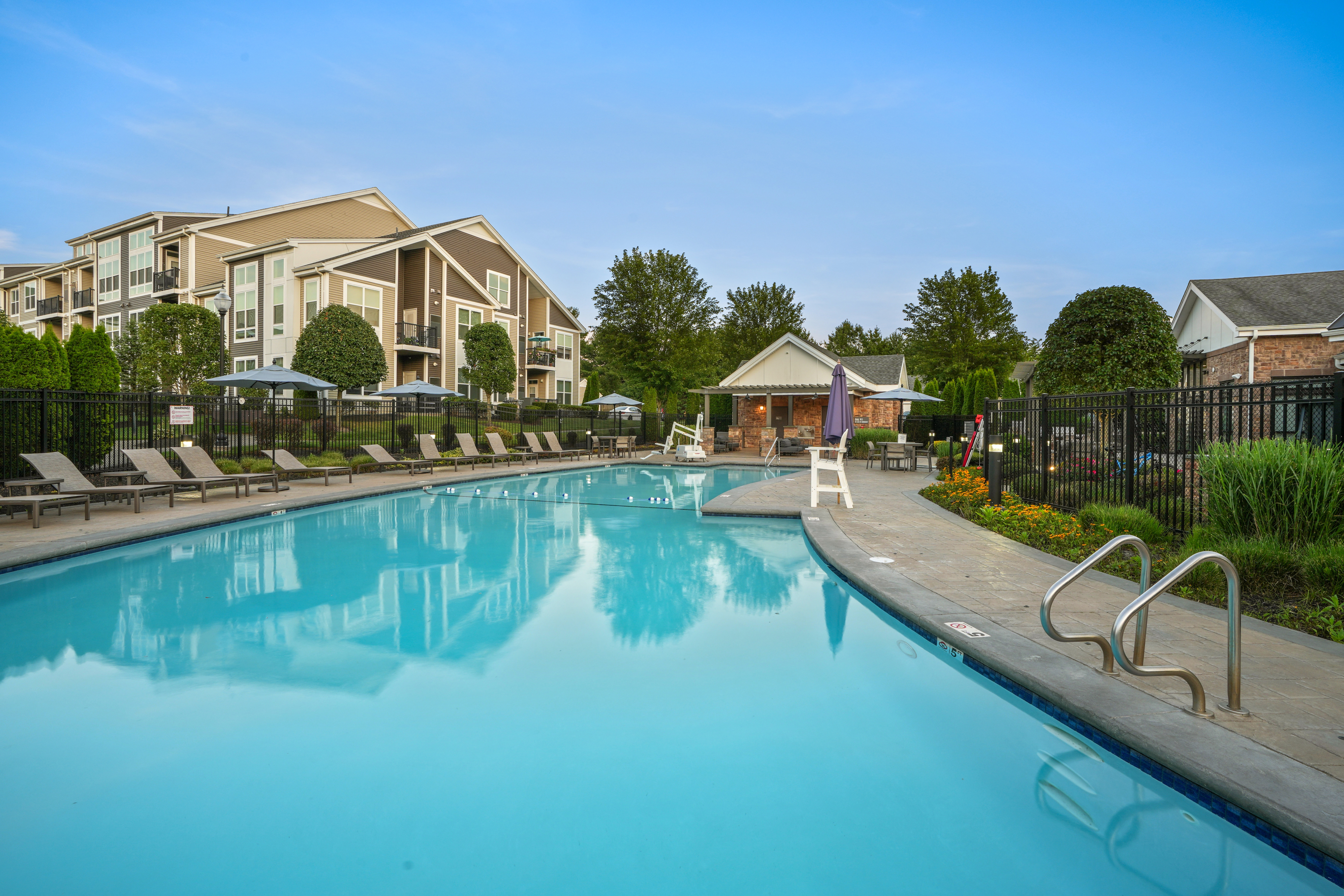 Pool at Avalon Easton (3 of 5)