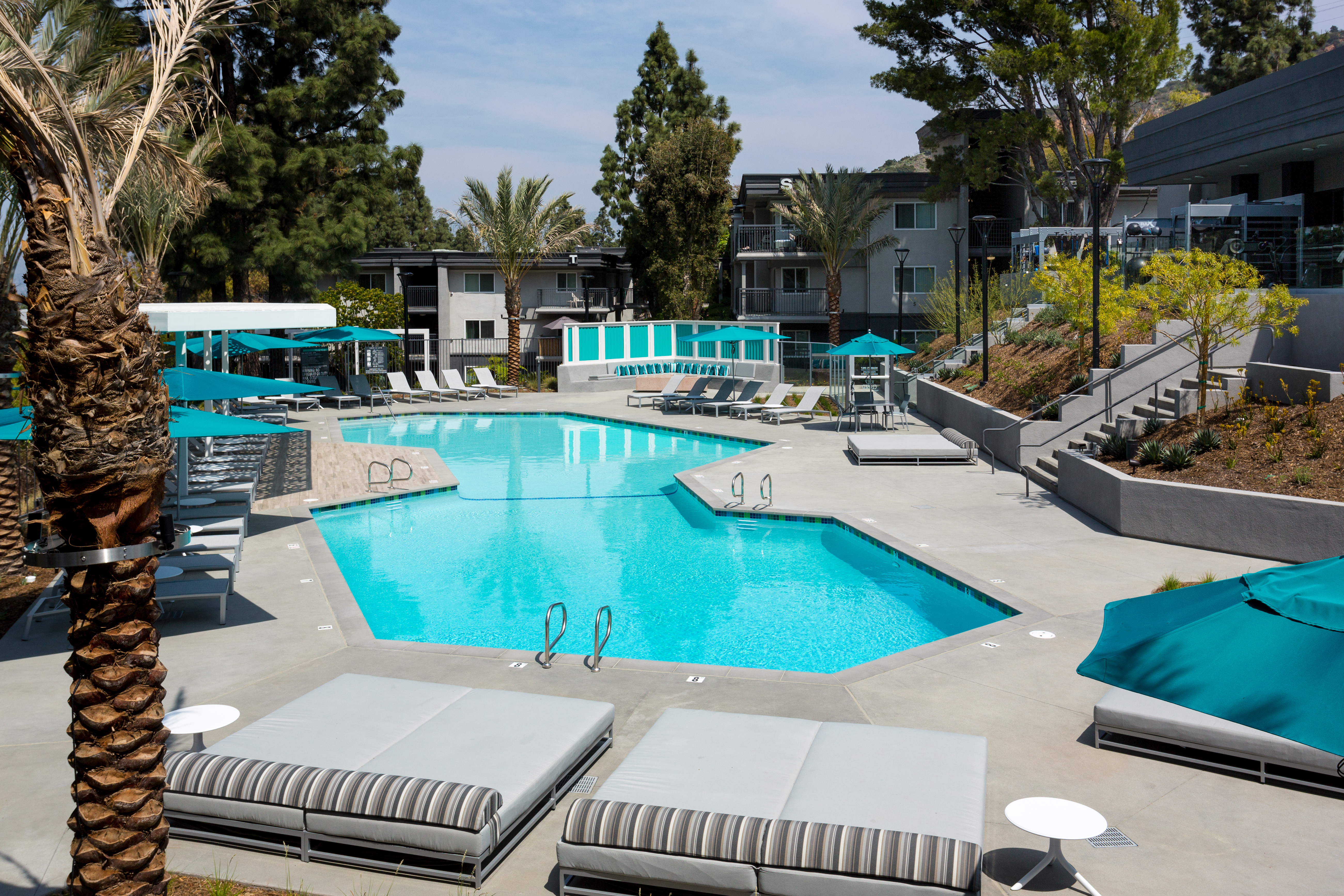 Pool at Ava Toluca Hills (3 of 4)