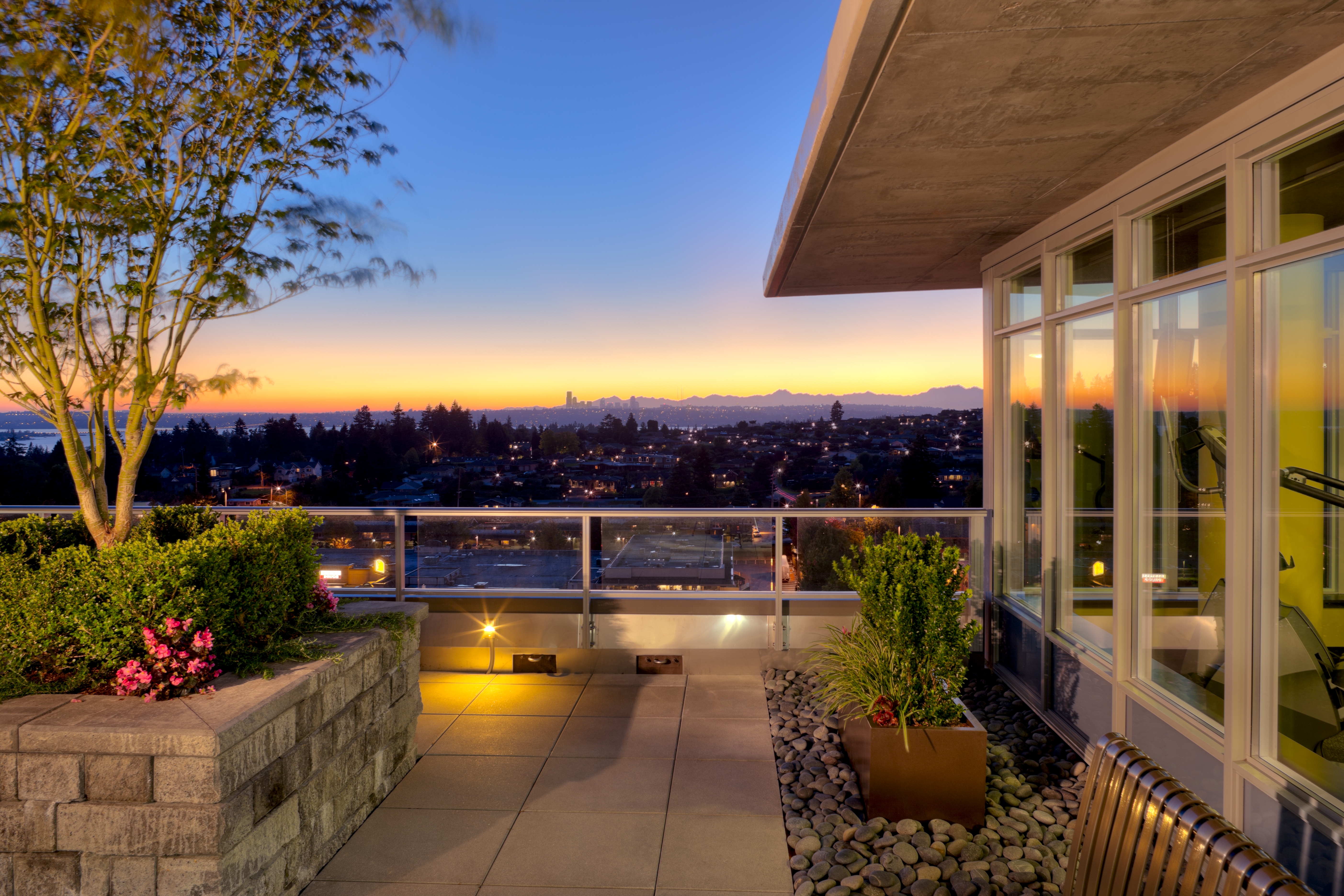 Roof deck at Avalon Towers (3 of 4)