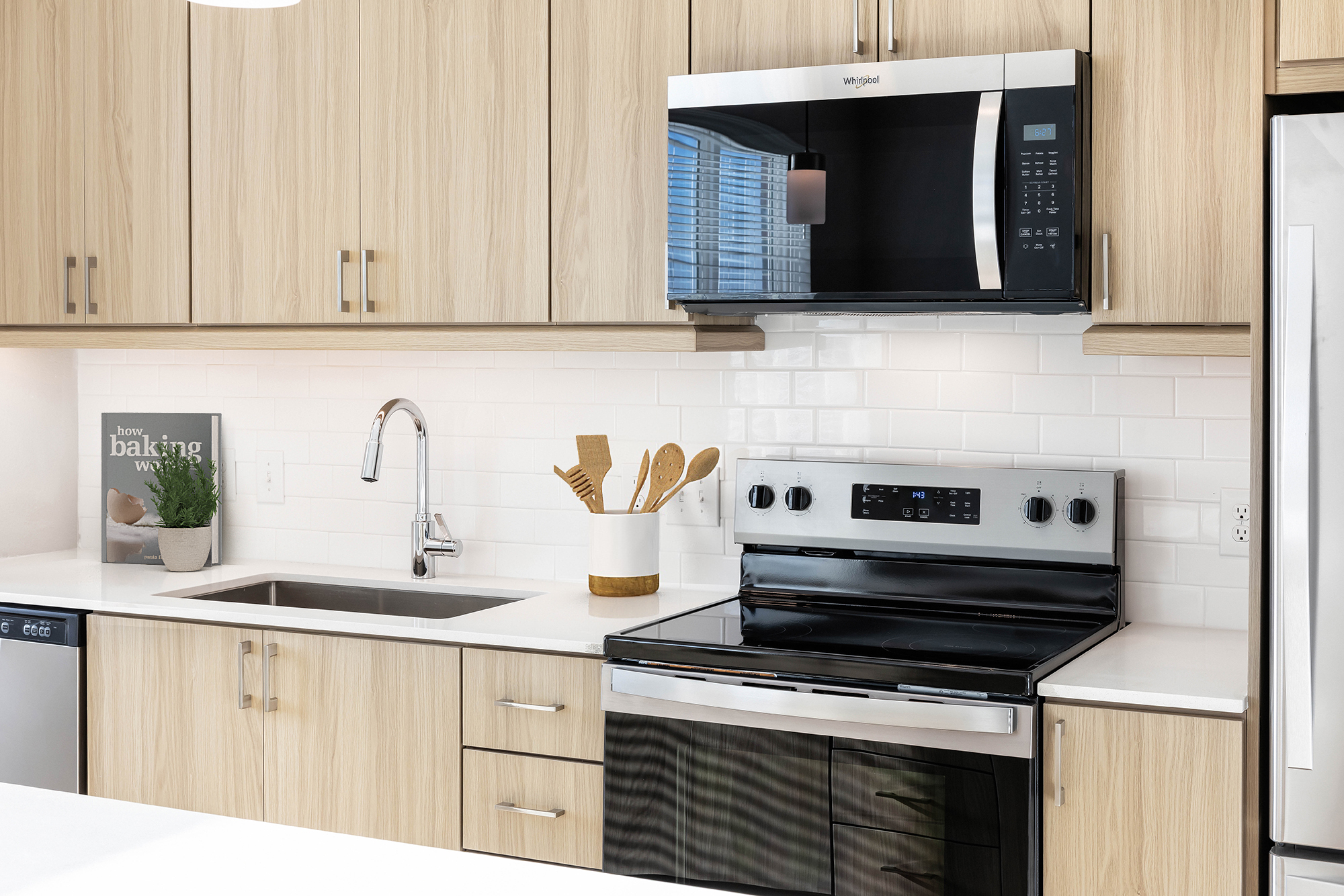 Avalon Tech Ridge 16 of 65