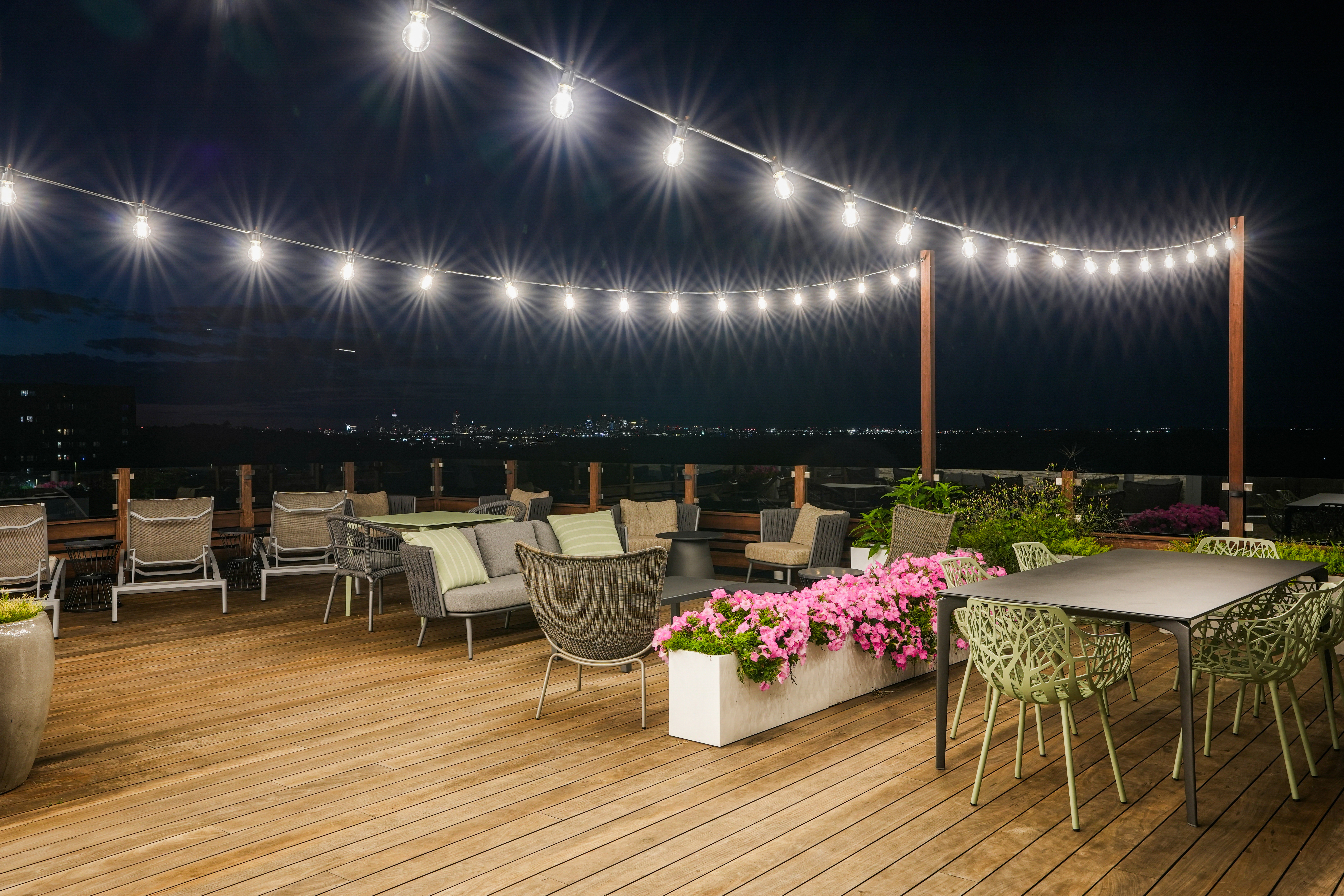 Roof deck at Avalon (6 of 8)