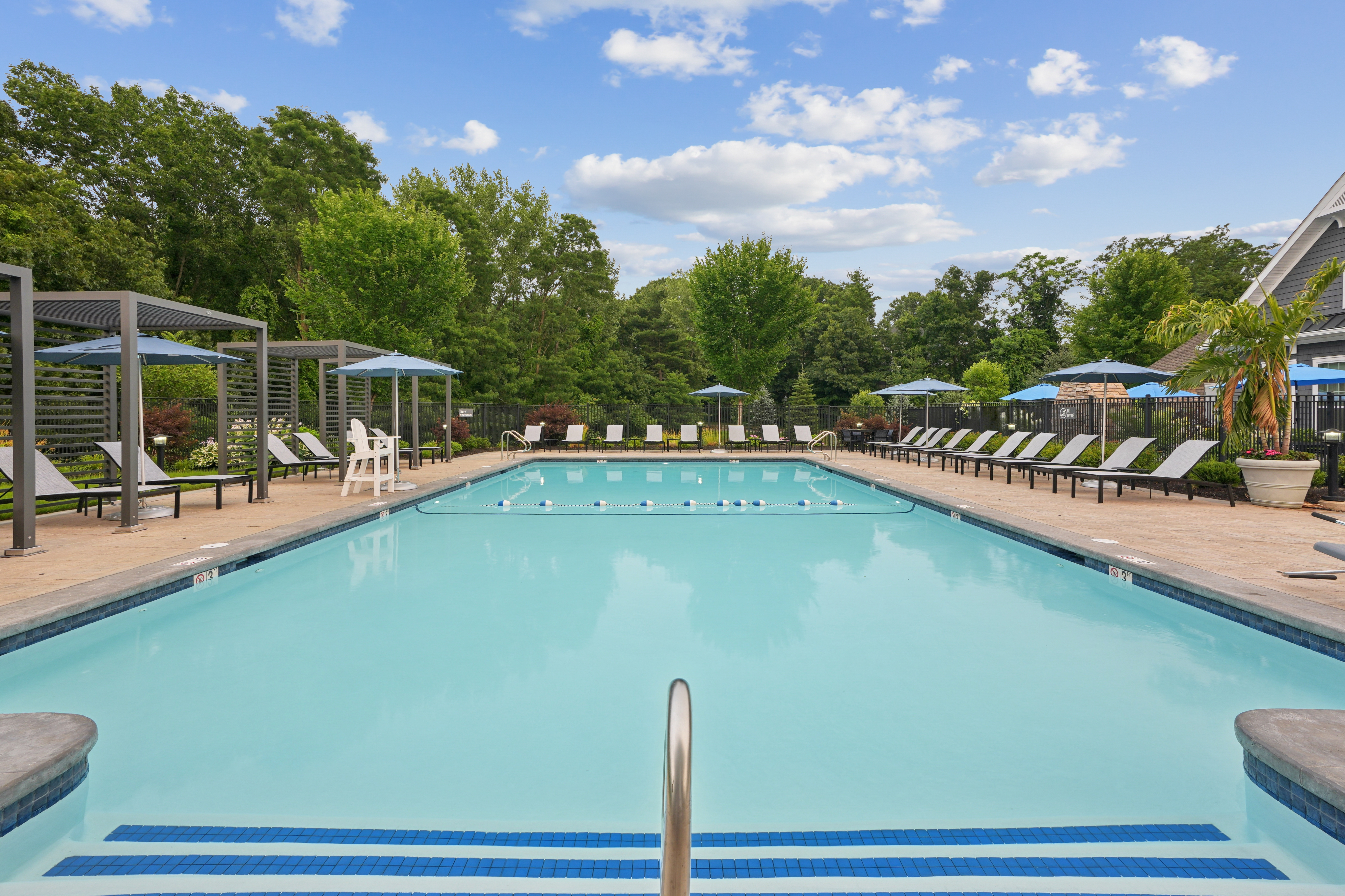 Pool at Avalon (2 of 5)