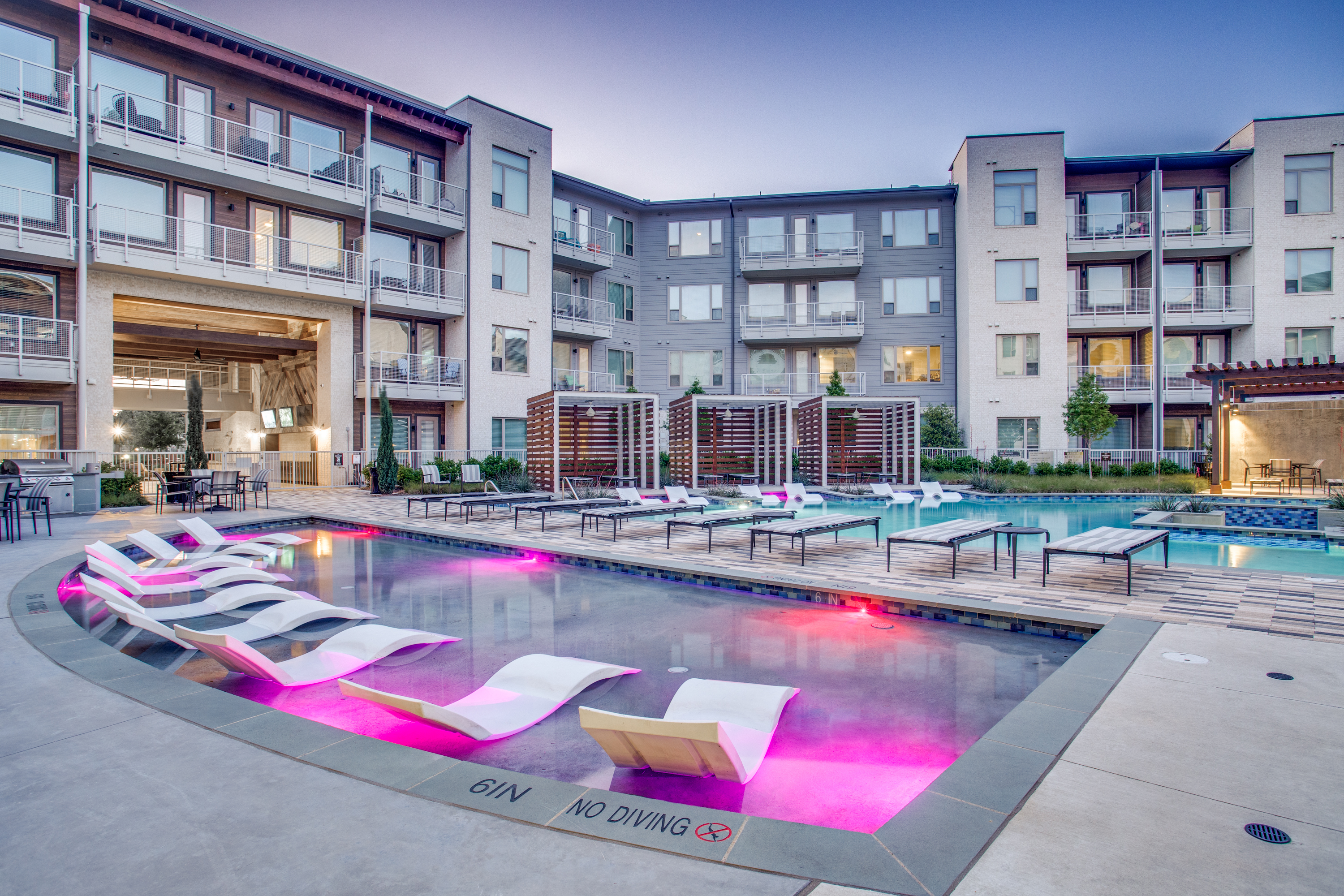 Pool at Avalon West Plano (4 of 4)