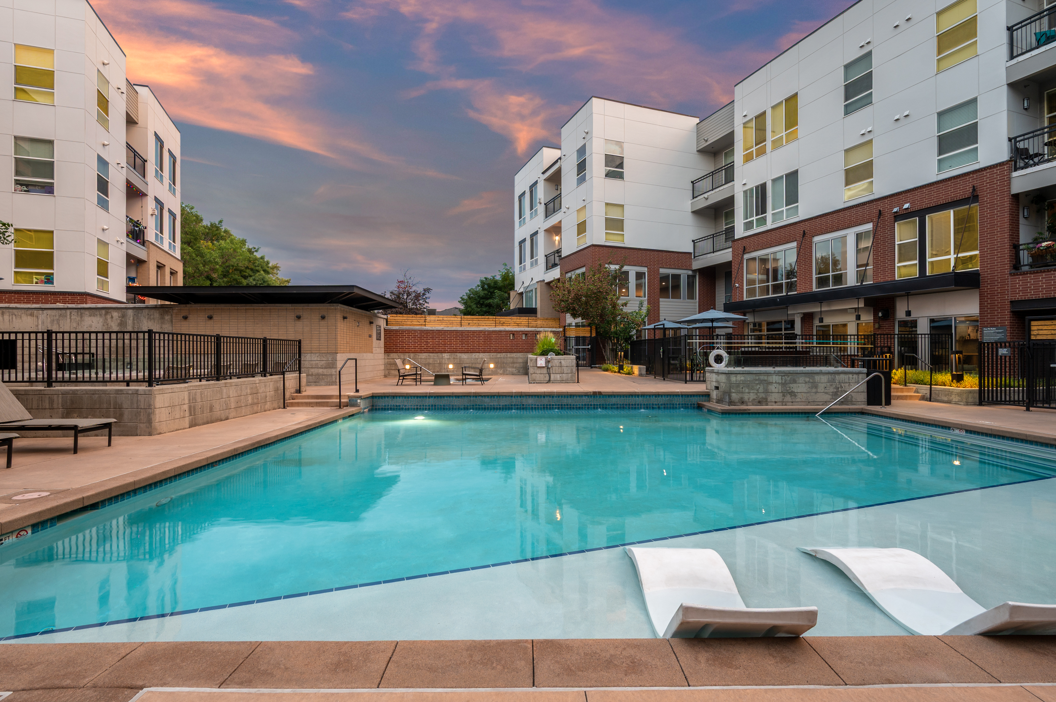 Pool at Avalon Cherry Hills (6 of 7)
