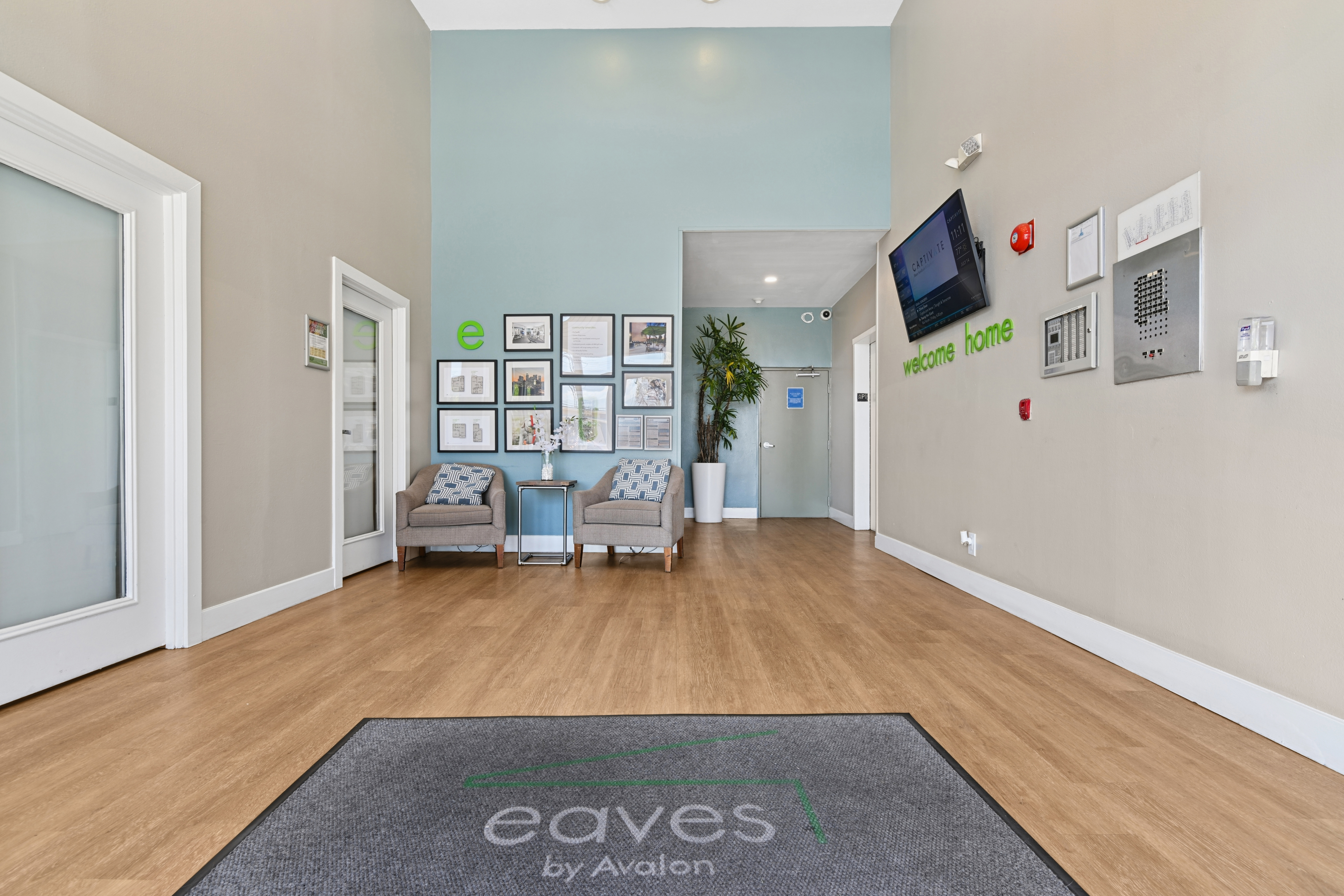 Eaves Los Feliz 10 of 12