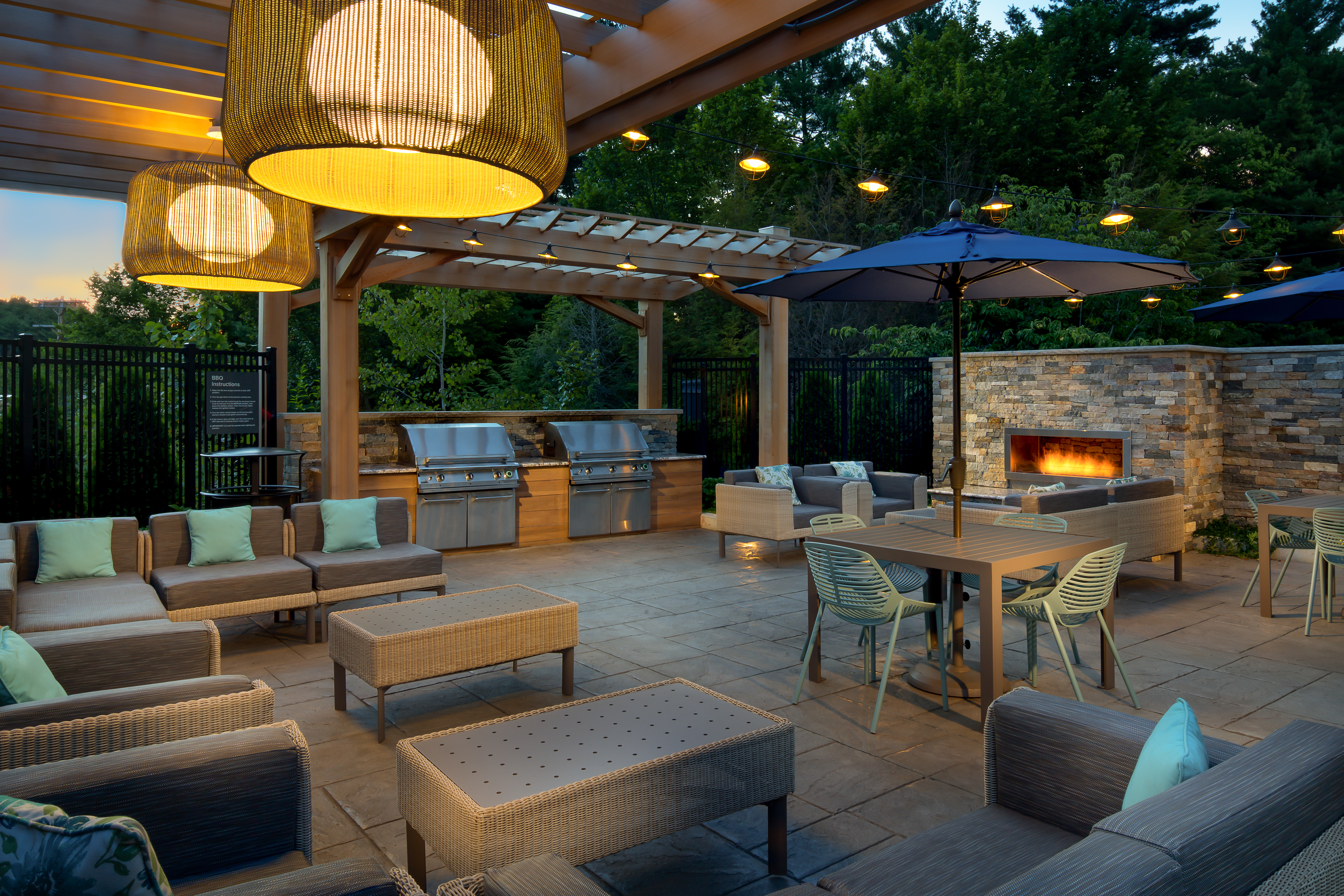 Grill area at Avalon Bear Hill (1 of 2)