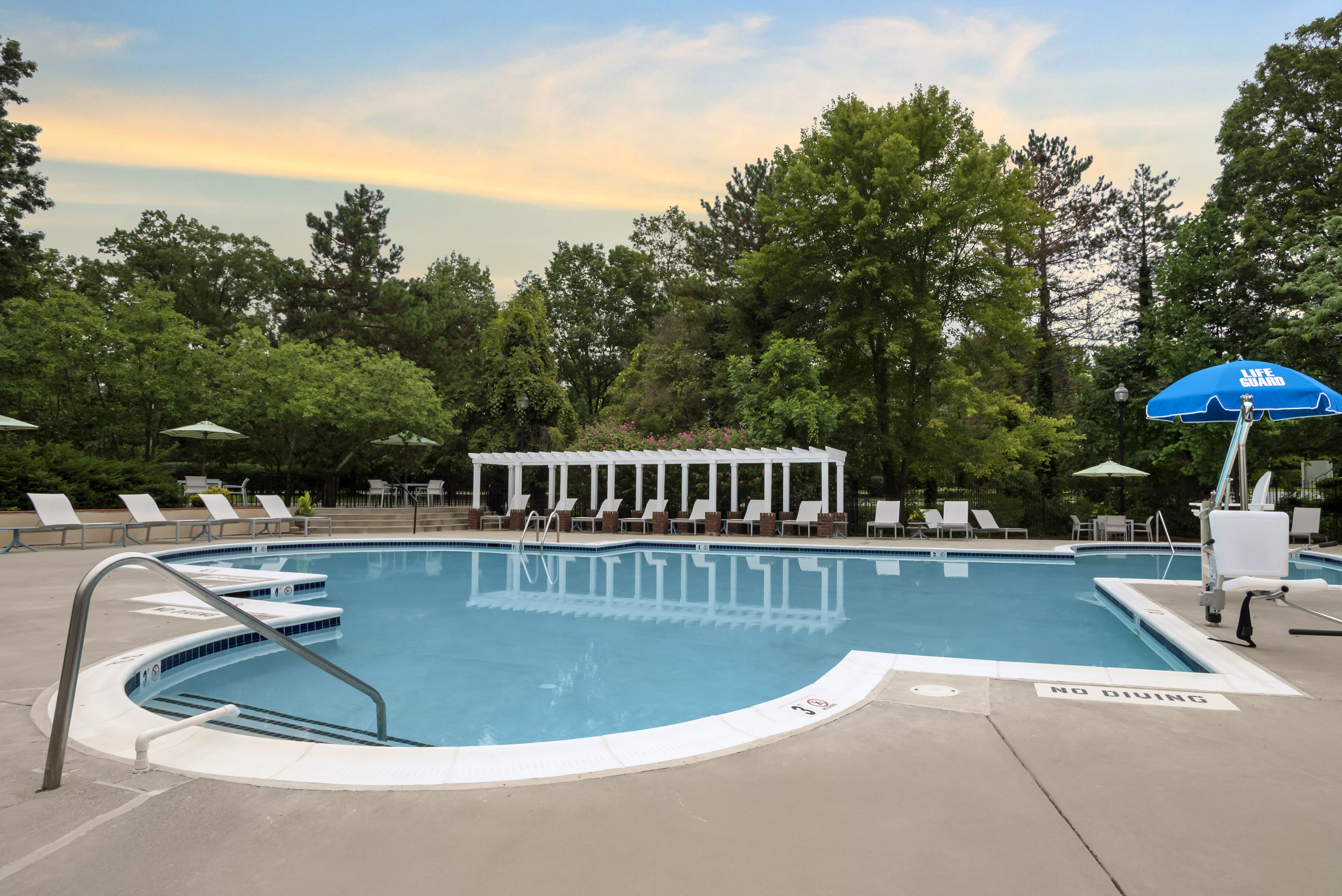 Pool at Eaves Fair Lakes (3 of 3)