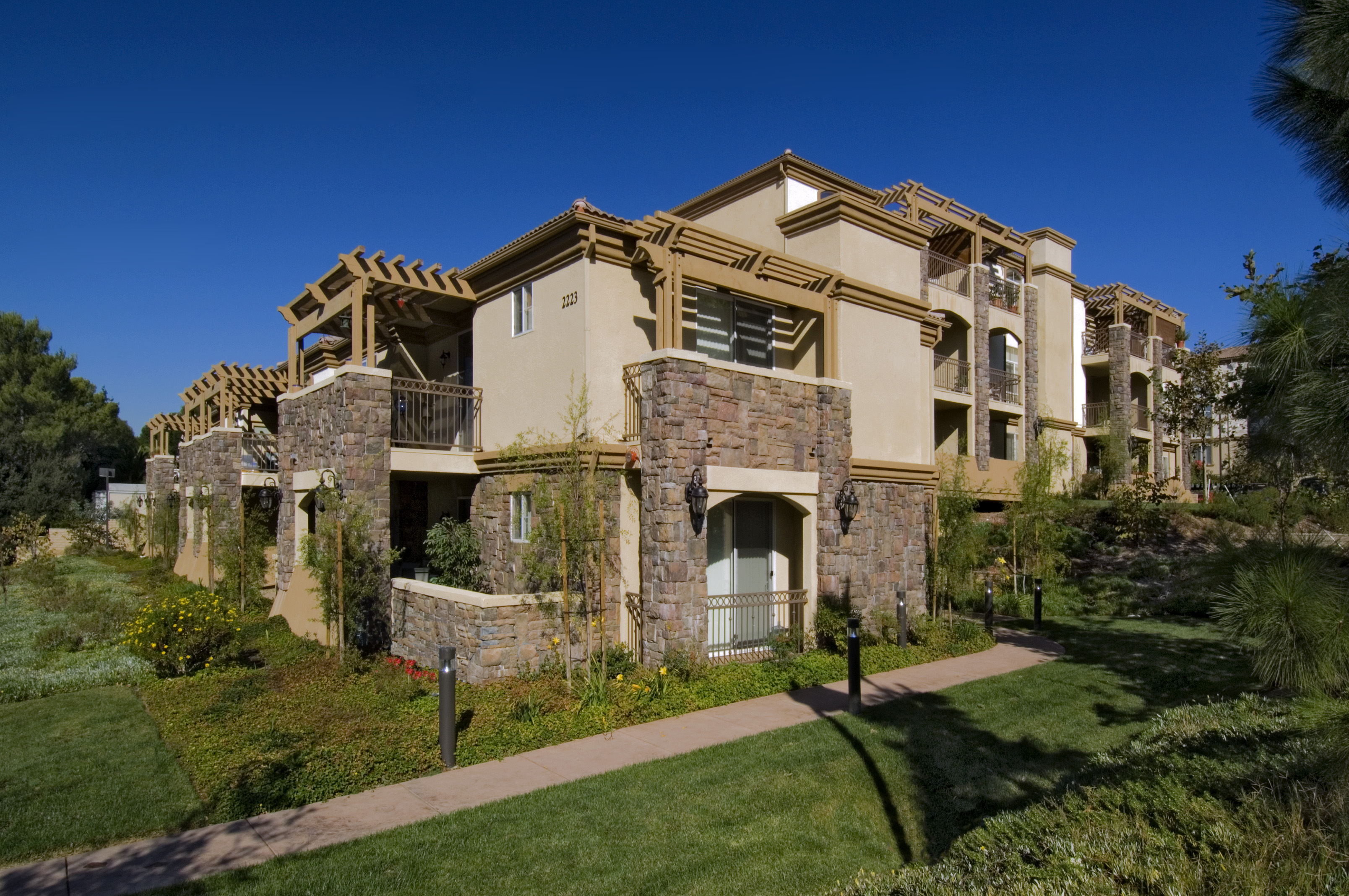 Avalon Thousand Oaks Plaza 31 of 34