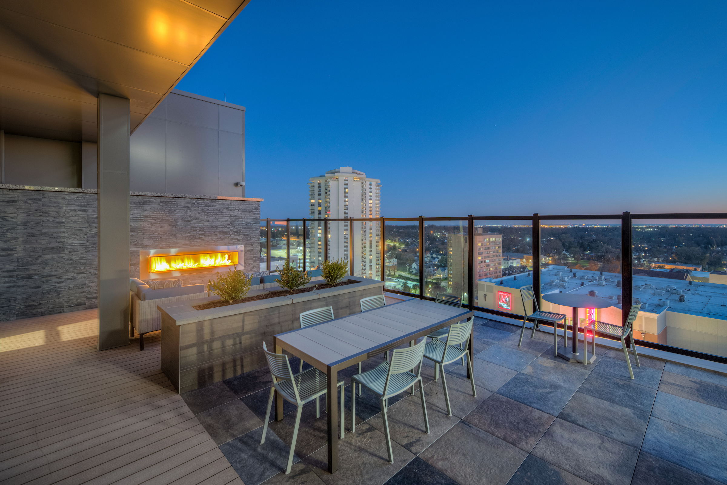 Roof deck at Avalon (7 of 7)