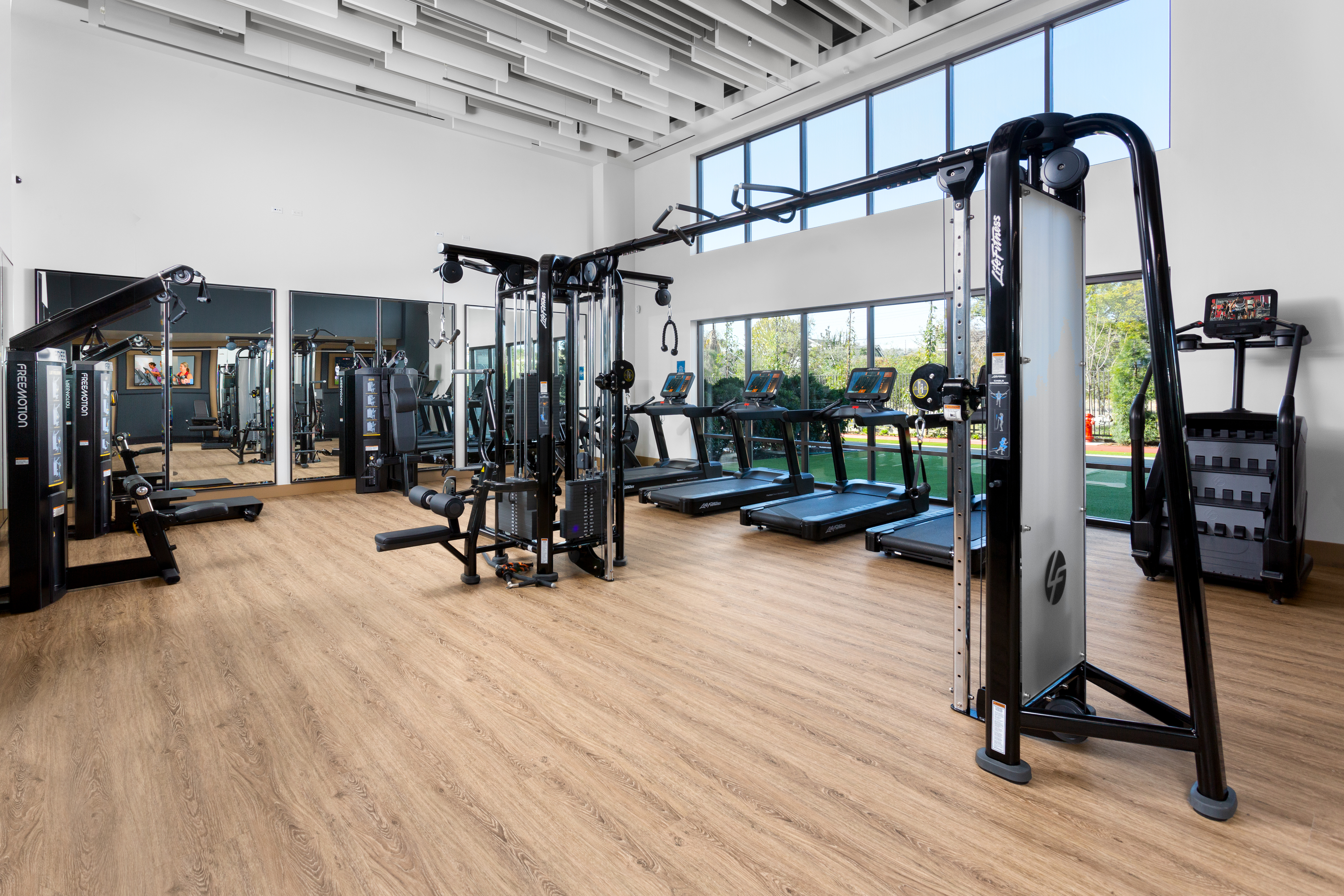 Gym at Avalon Brea Place (3 of 5)