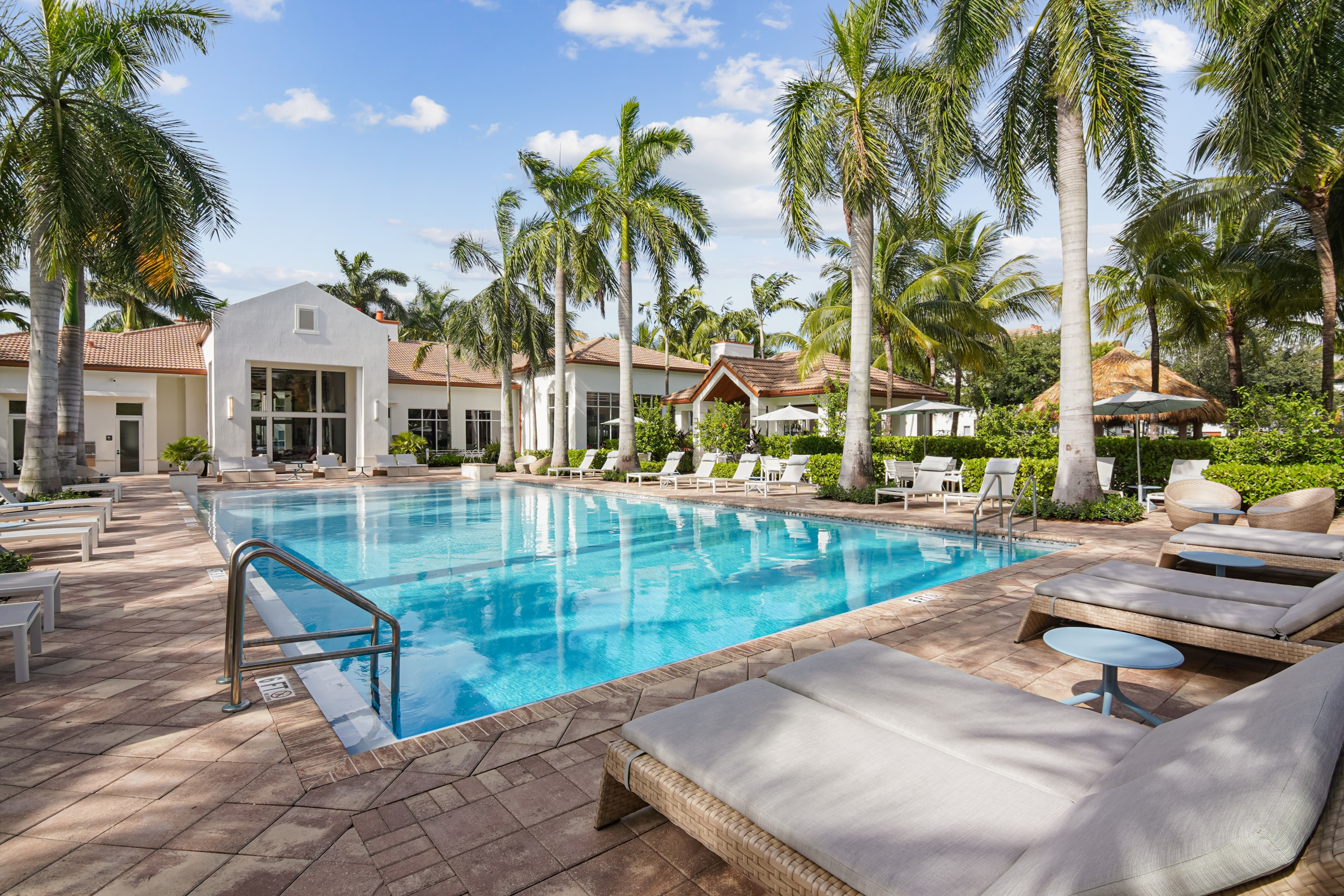 Pool at Avalon Bonterra (1 of 4)