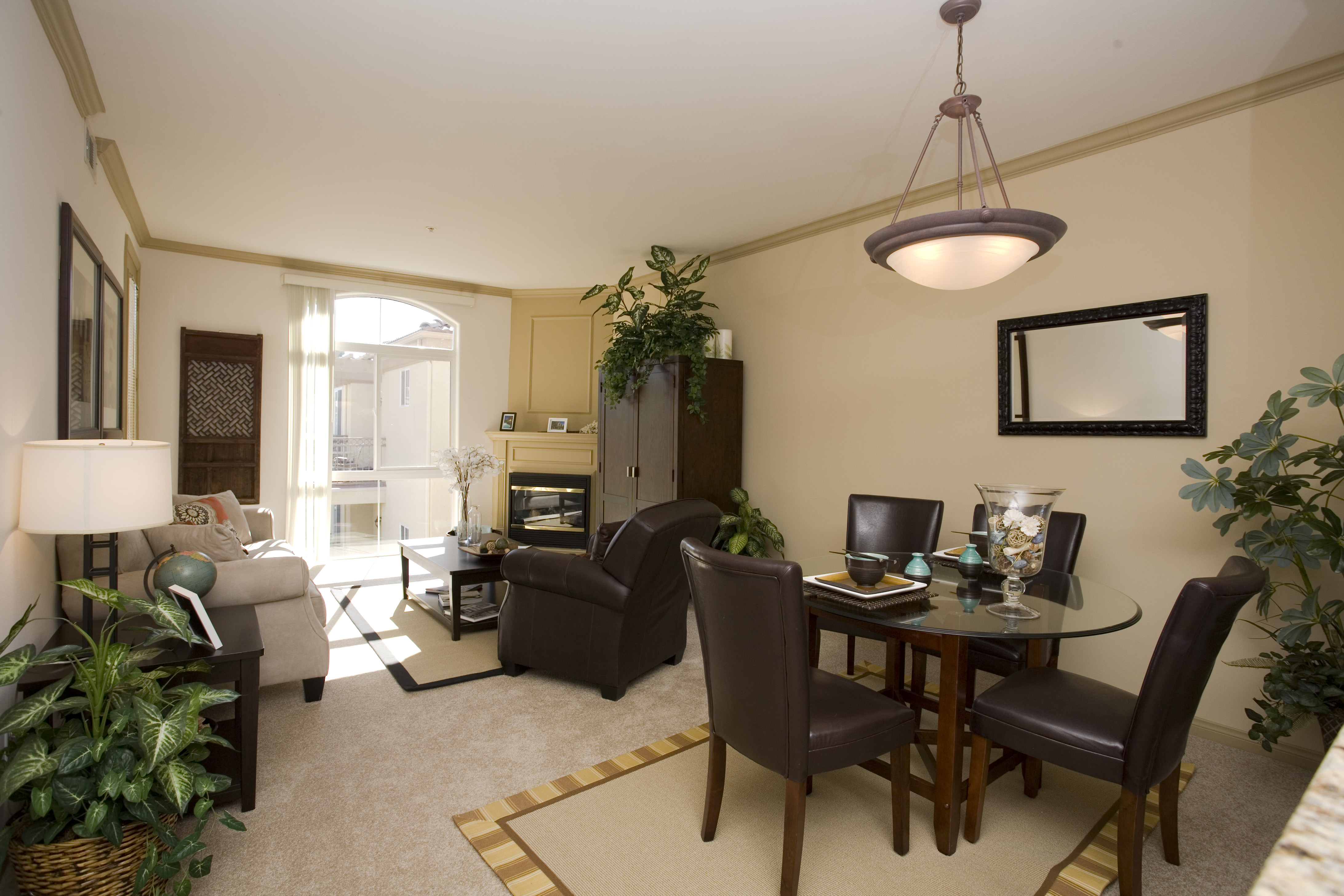 Avalon Thousand Oaks Plaza 7 of 12