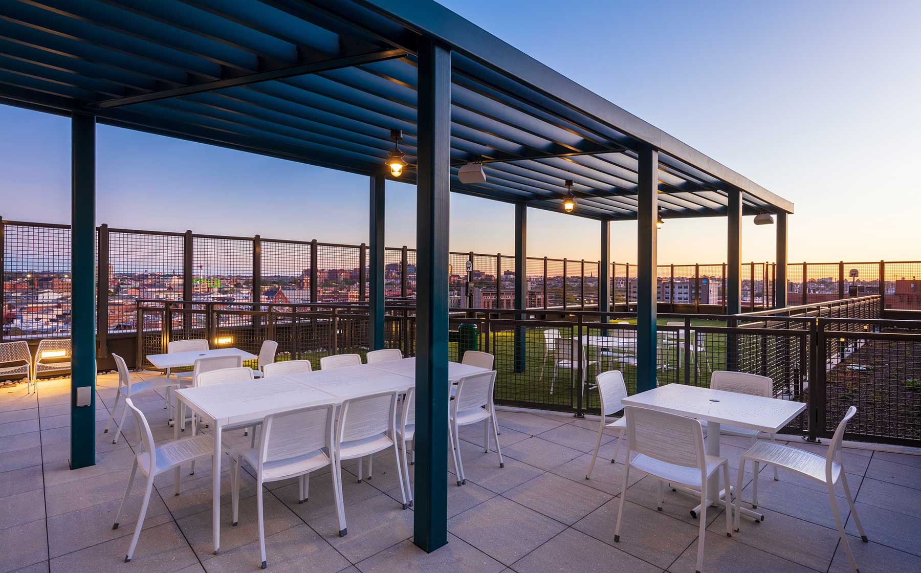 Roof deck at Avalon 555 President (3 of 3)