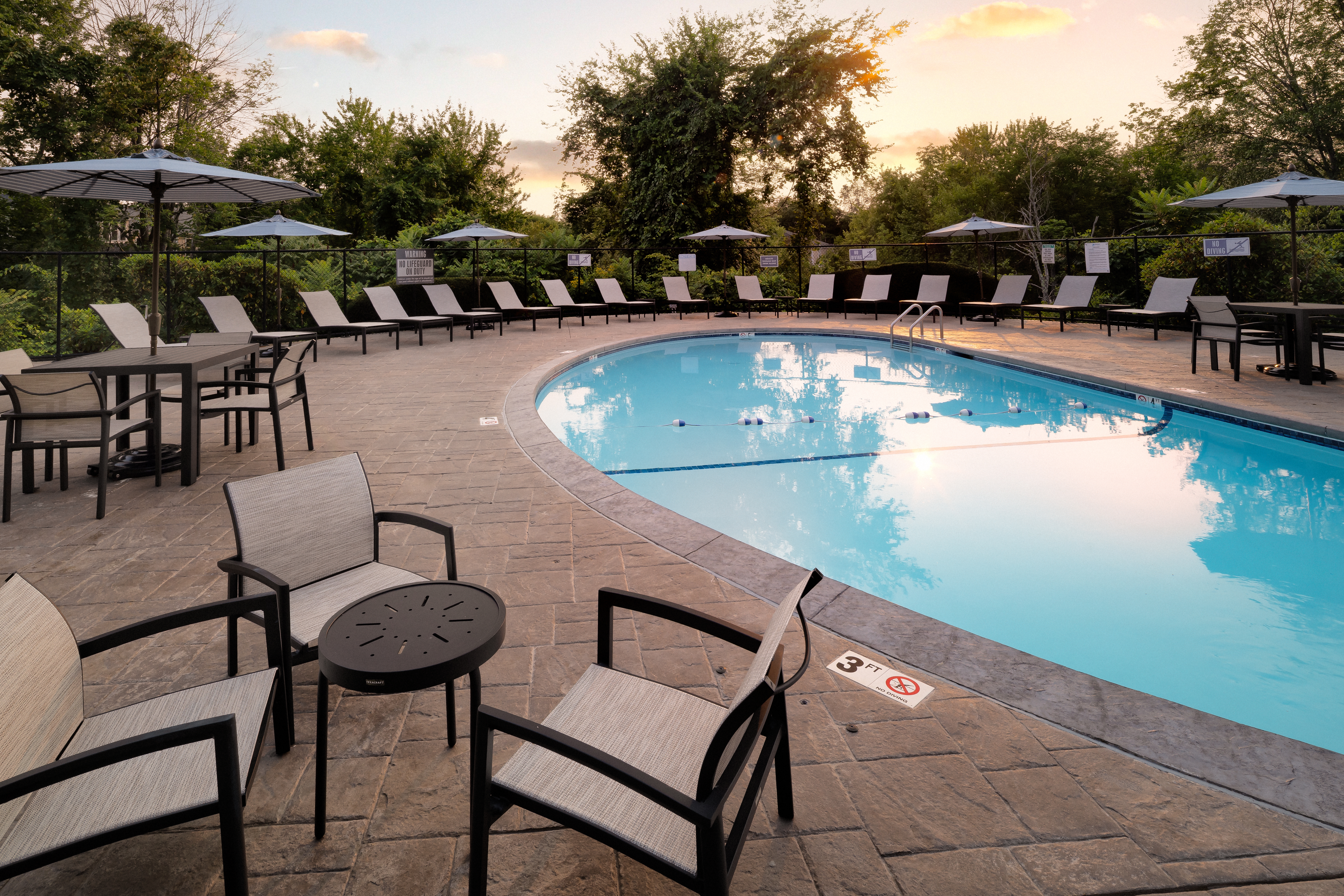 Pool at Eaves (5 of 6)