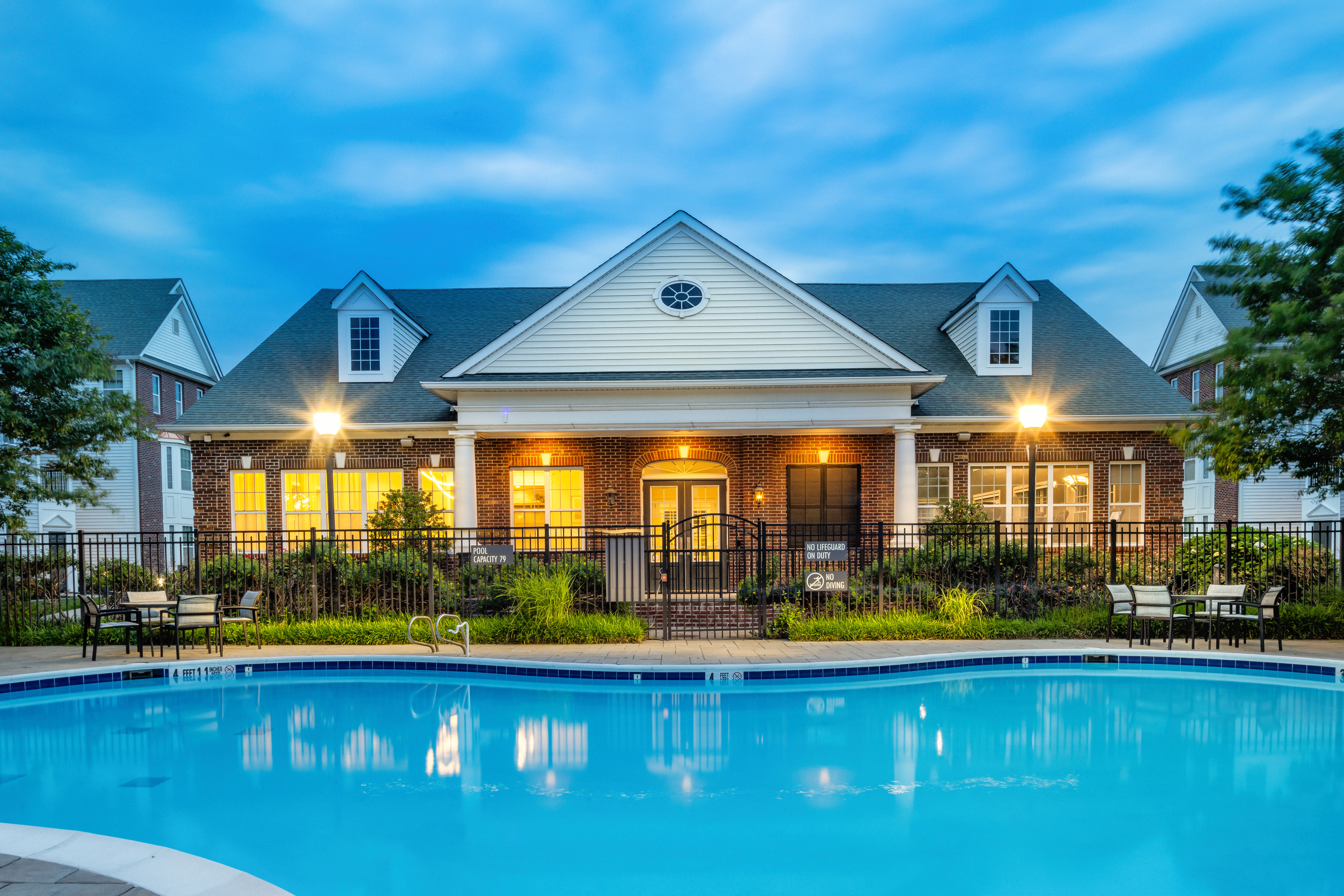 Pool at Avalon (4 of 4)
