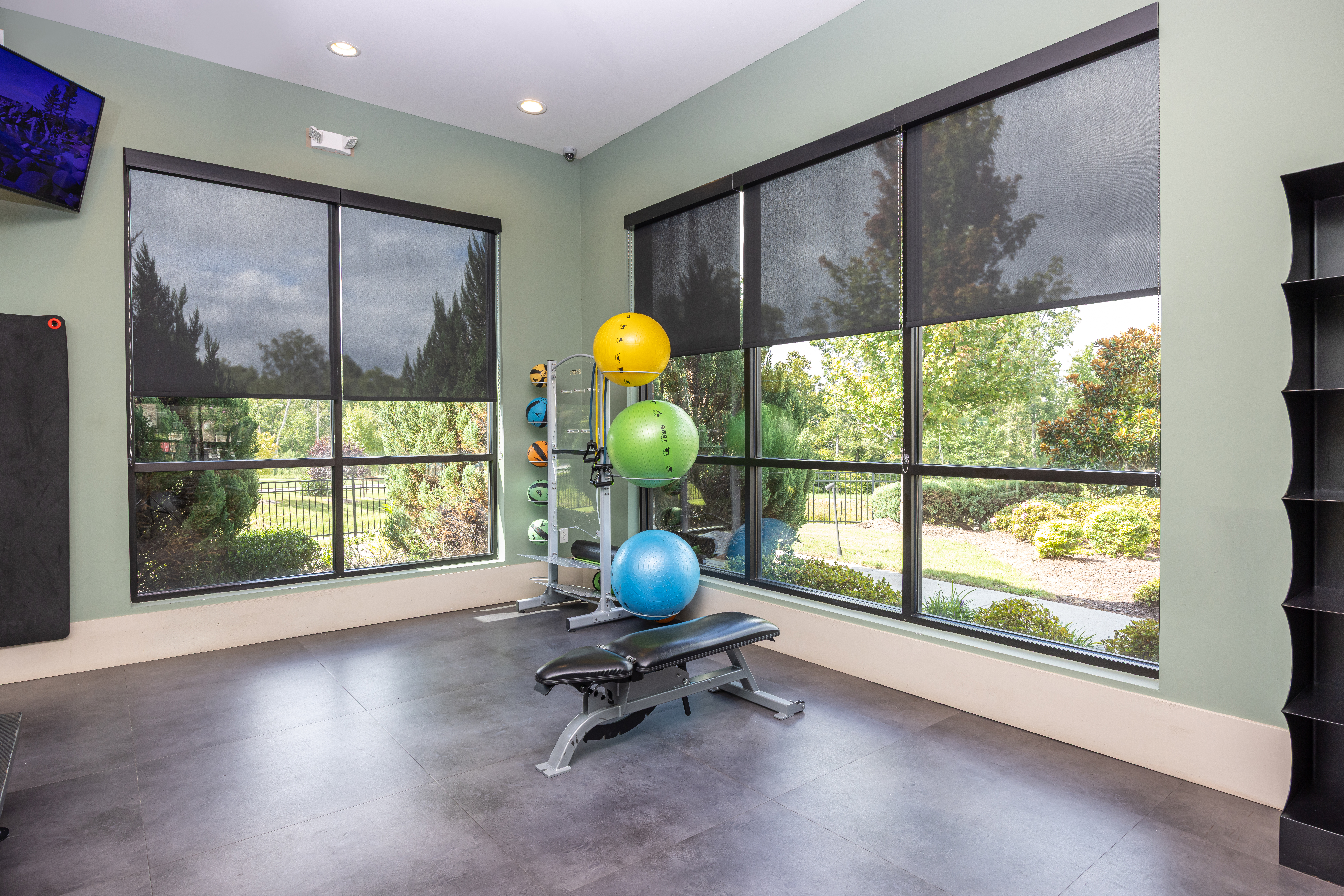 Gym at Avalon Perimeter Park (4 of 4)