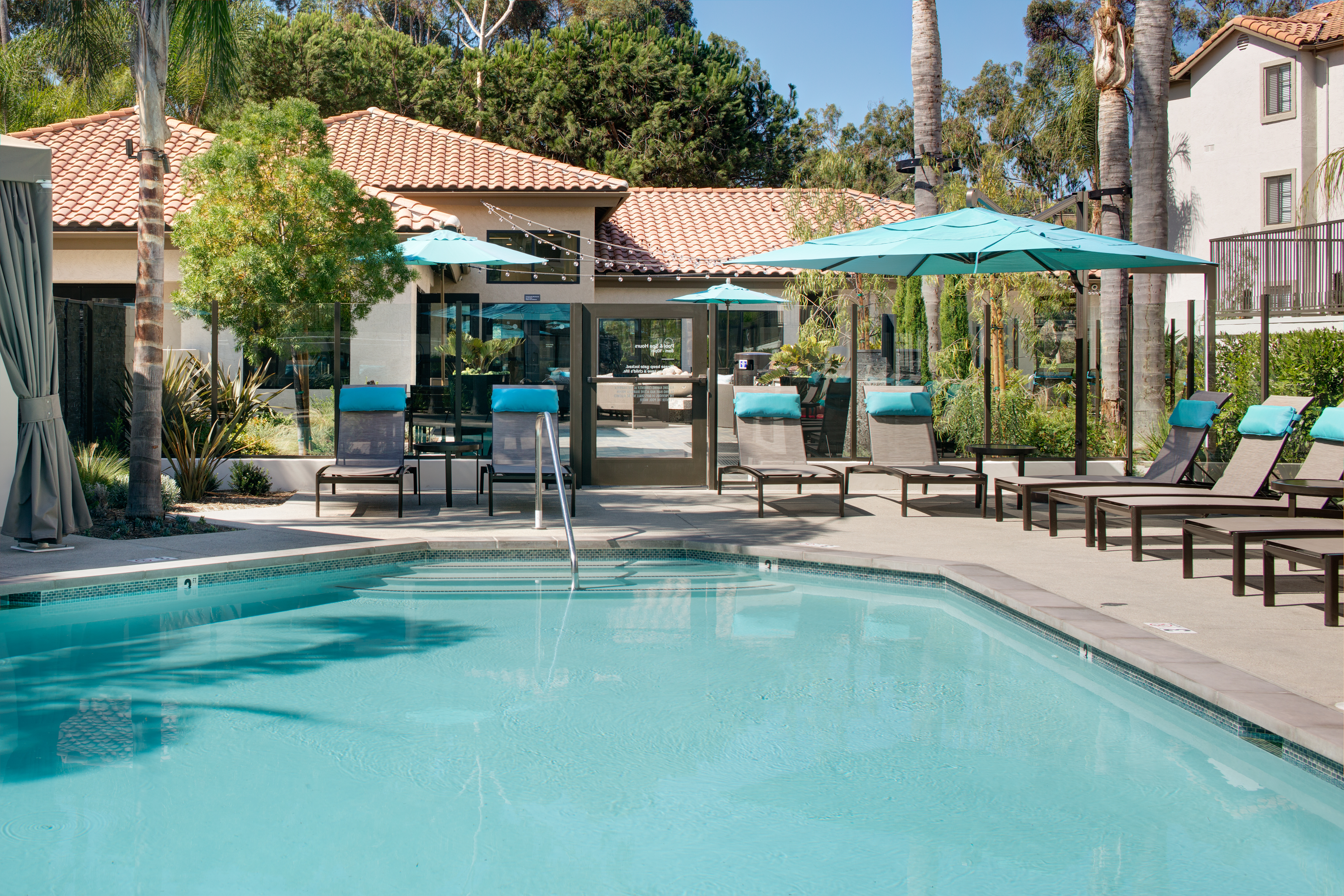 Pool at Avalon La Jolla Colony (2 of 3)