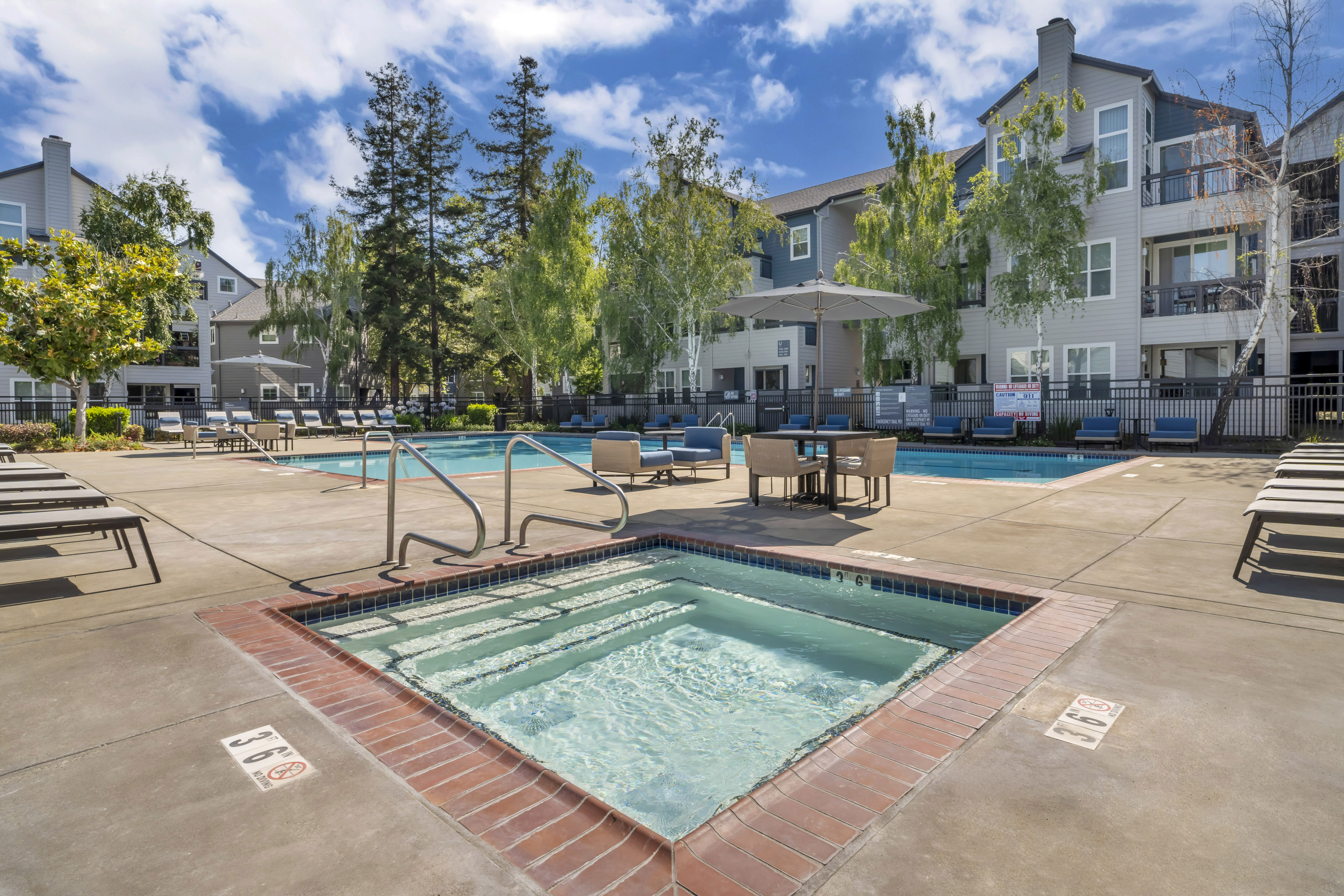 Pool at Avalon (3 of 3)