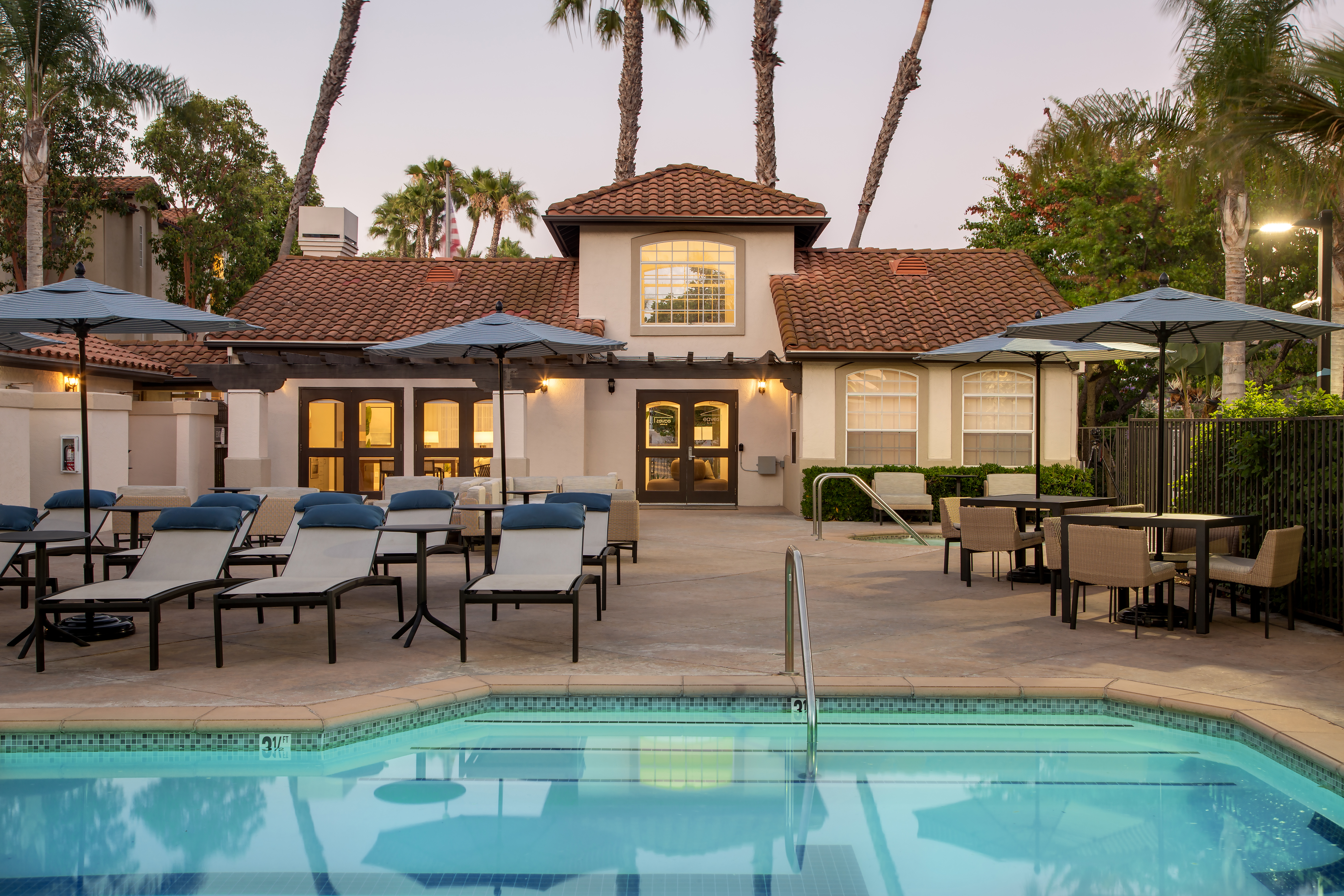 Pool at Eaves (5 of 5)
