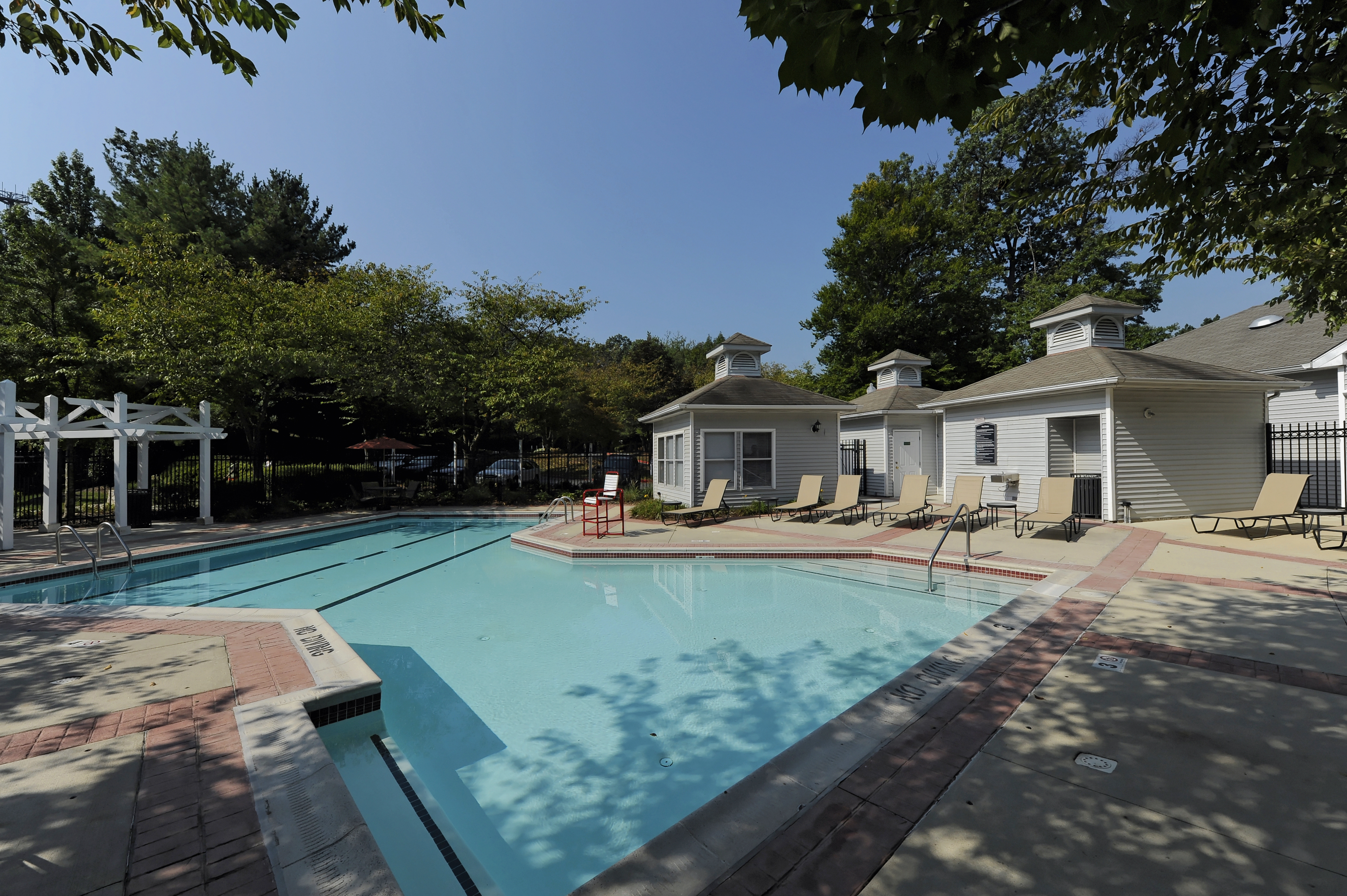 Pool at Eaves Columbia Town Center (3 of 3)