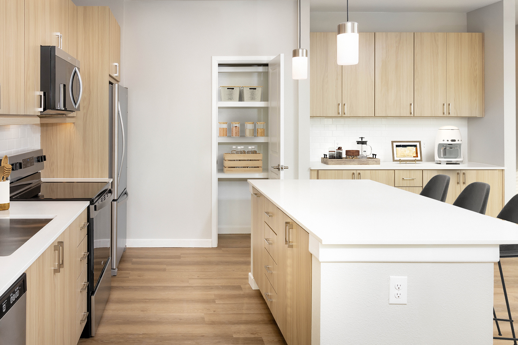 Avalon Tech Ridge 15 of 65