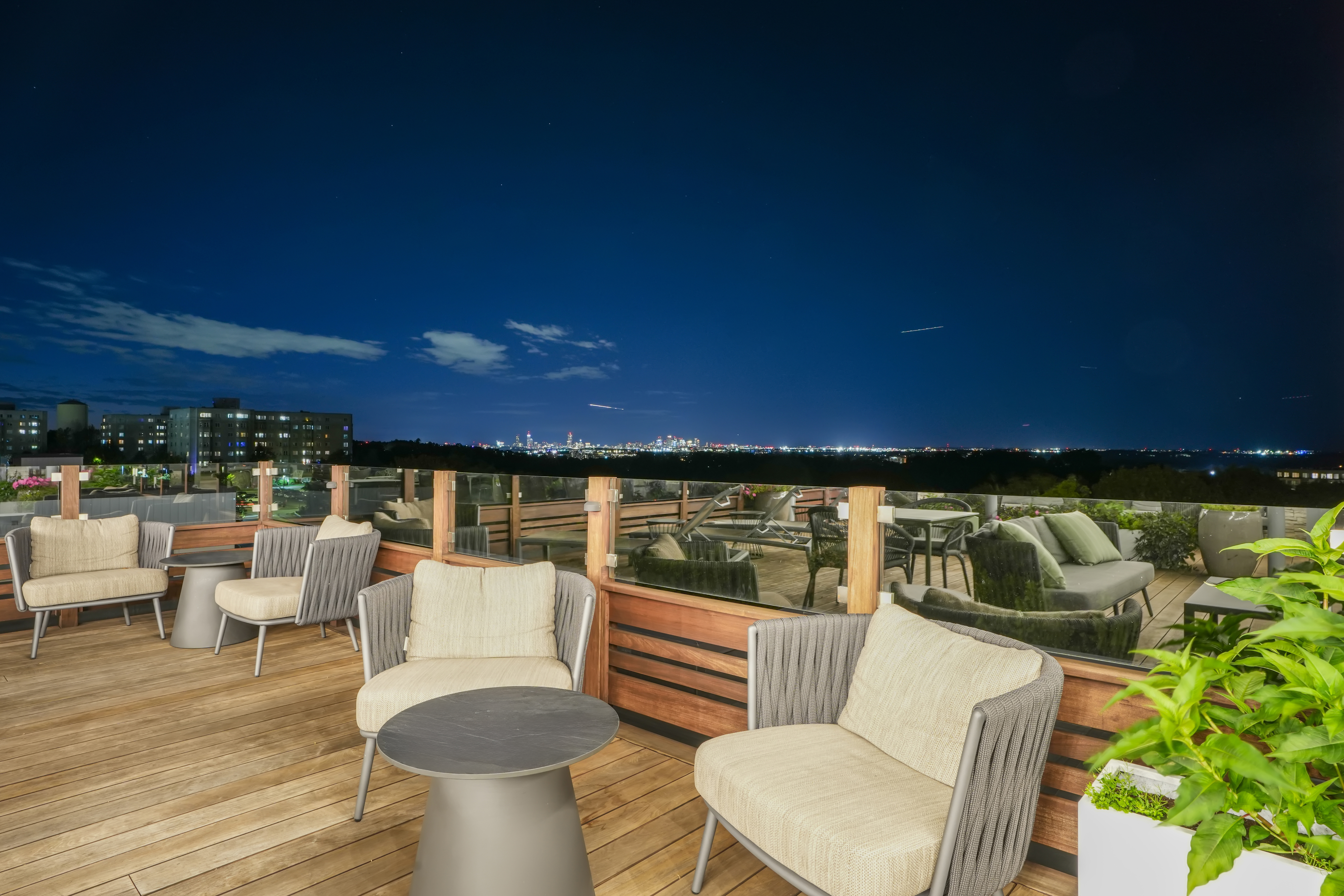 Roof deck at Avalon (7 of 8)