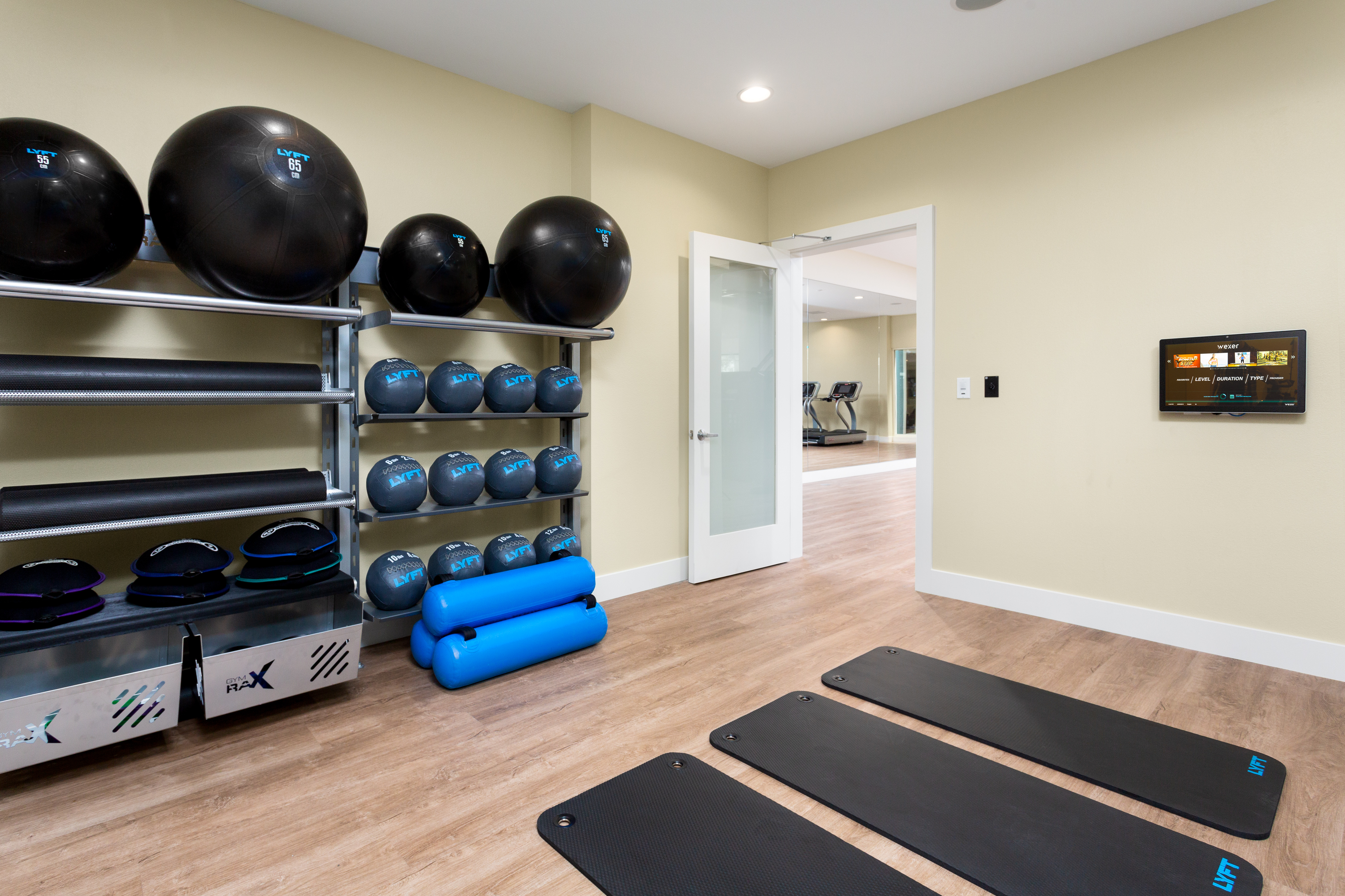 Gym at Eaves (4 of 5)