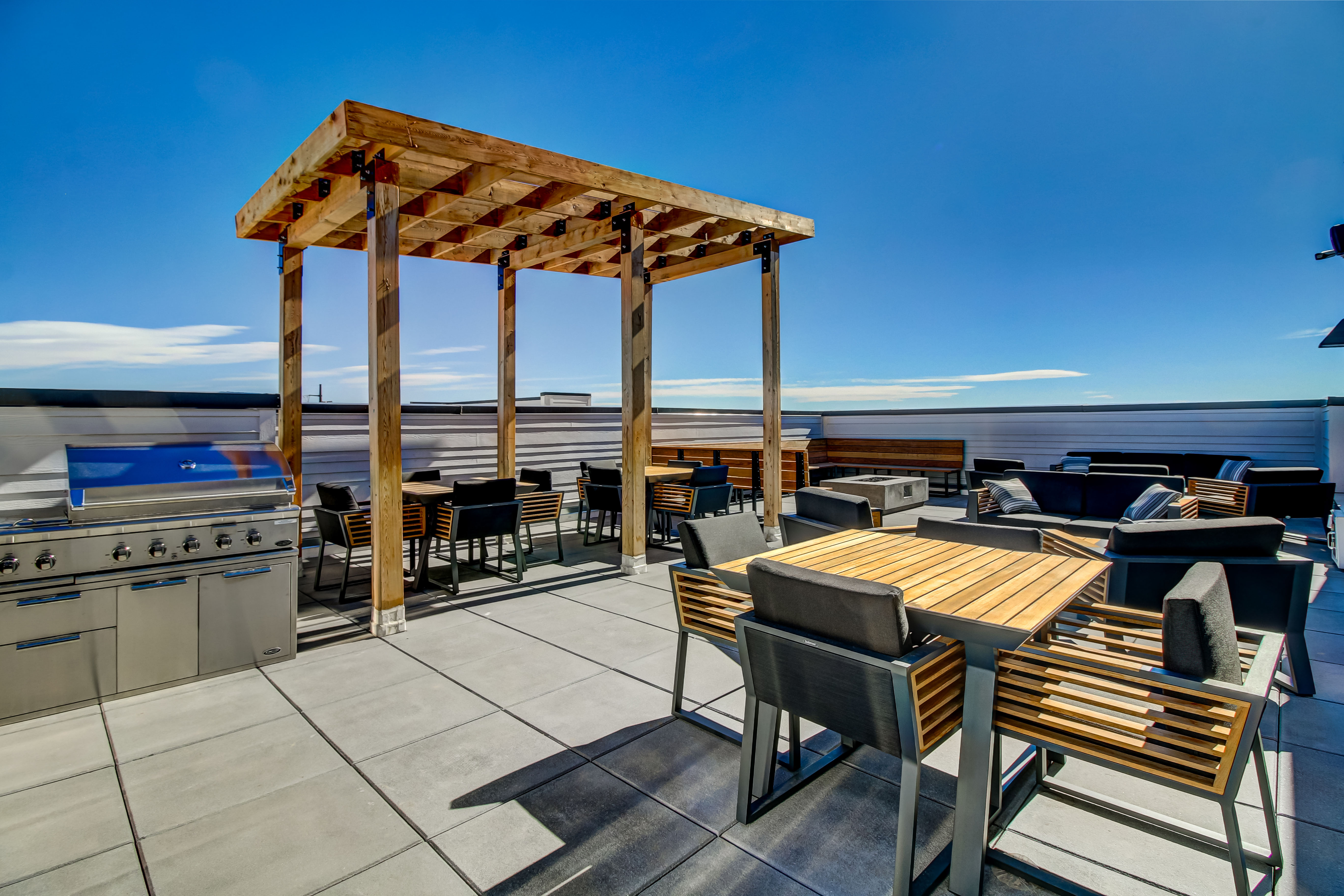 Roof deck at Avalon Flatirons
