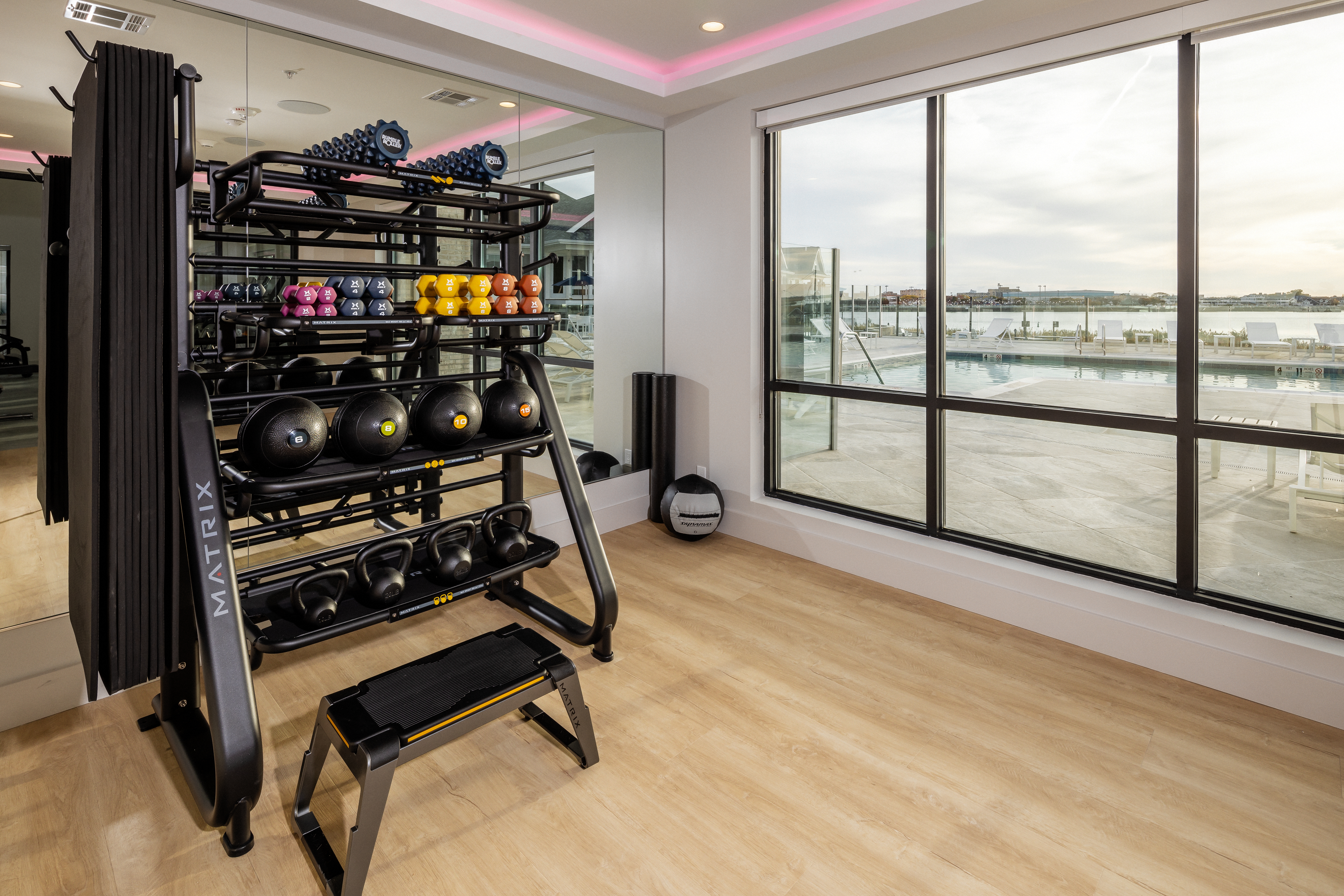 Gym at Avalon Harbor Isle (3 of 3)