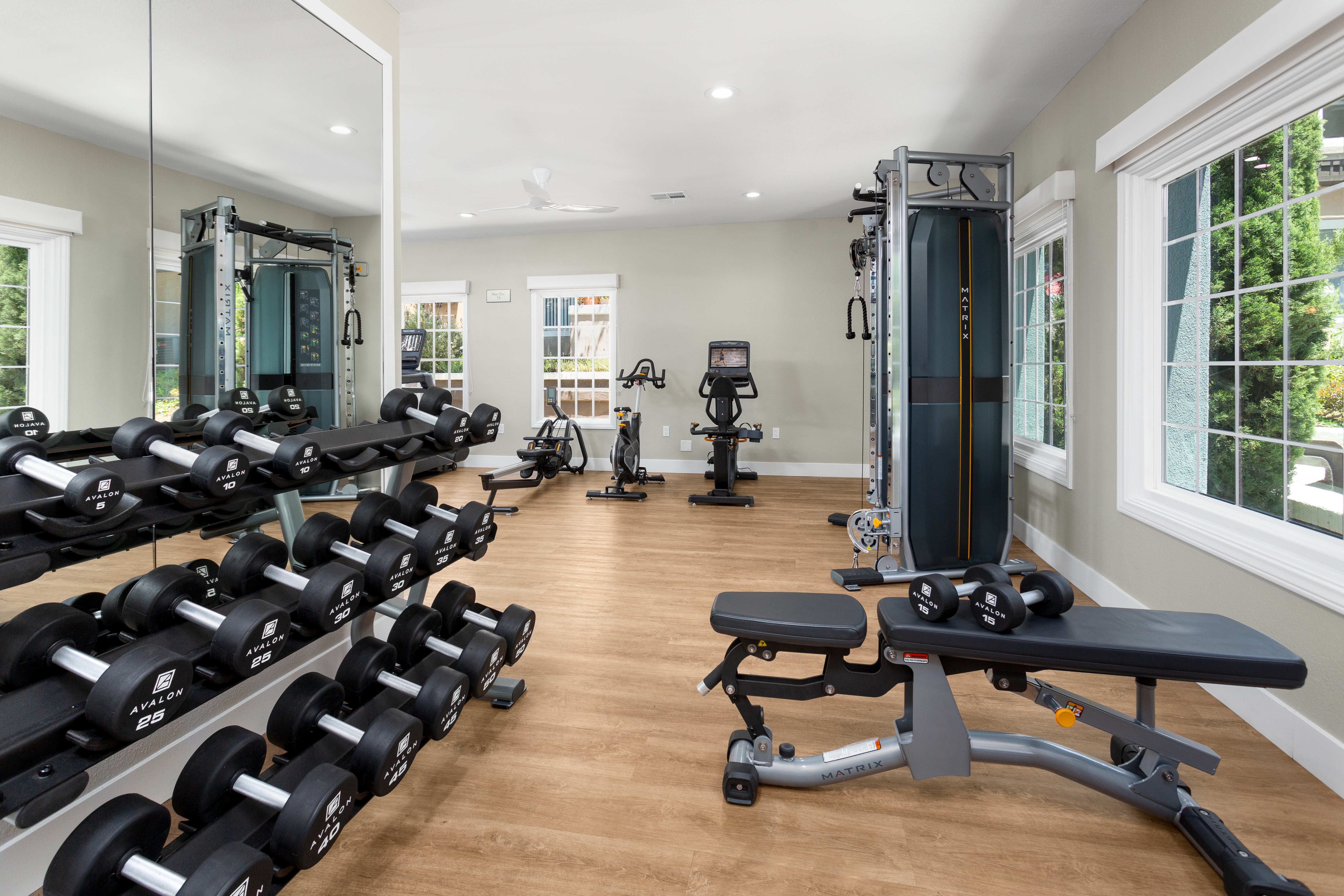 Gym at Eaves Santa Margarita (3 of 4)